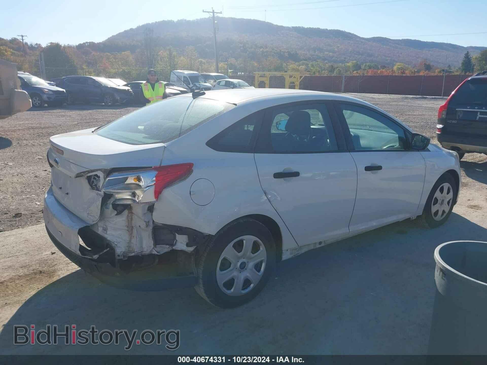 2014 FORD FOCUS - VIN: 1FADP3E27EL370429 - Фото 4