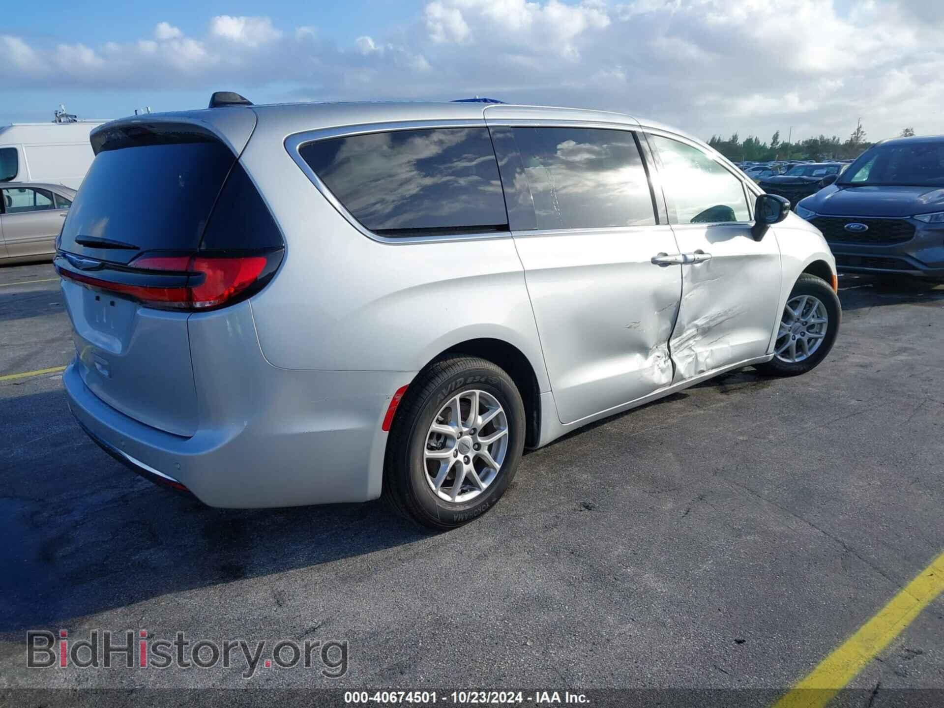 2024 CHRYSLER PACIFICA - VIN: 2C4RC1BGXRR142972 - Фото 4