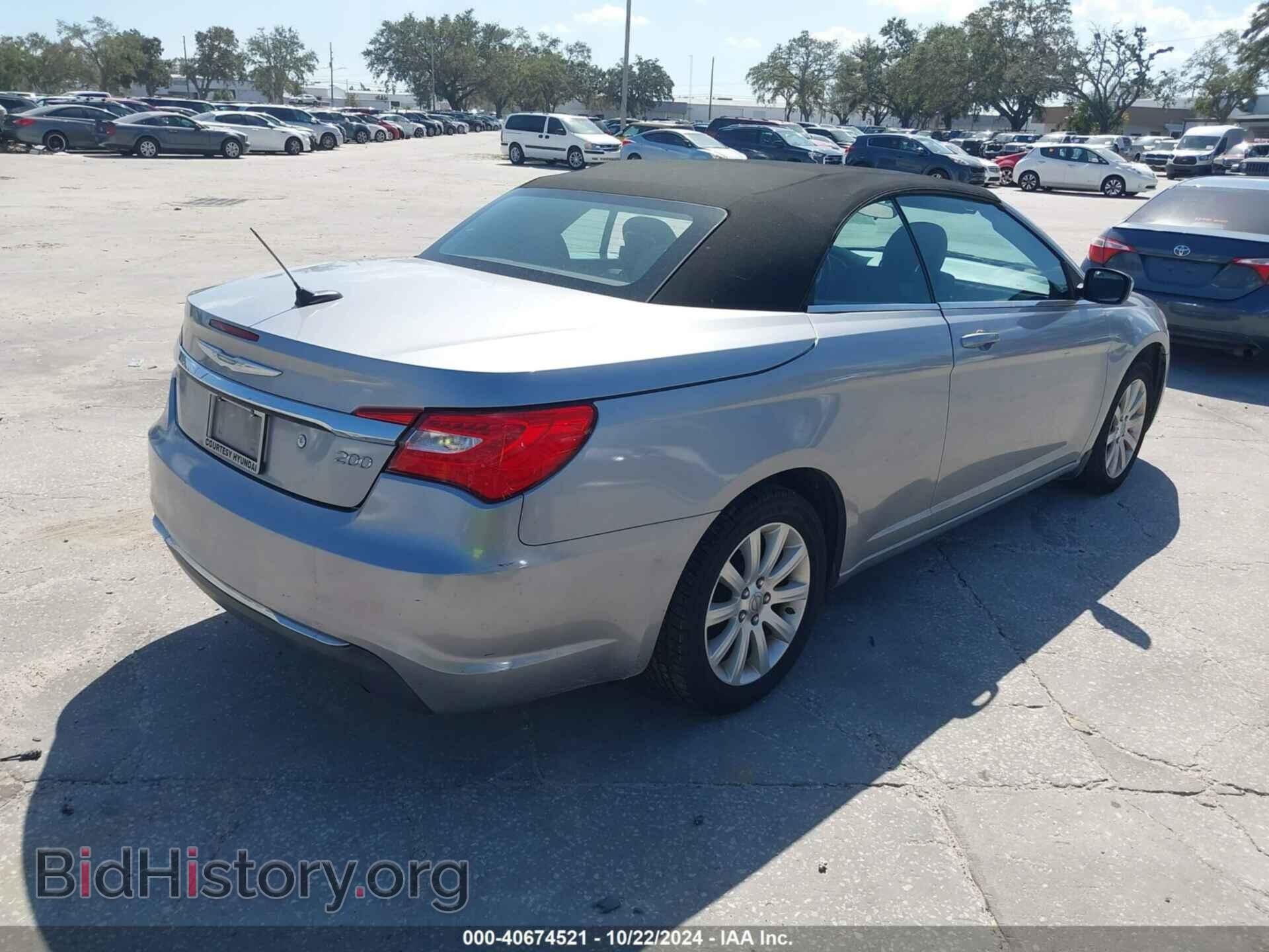 2013 CHRYSLER 200 - VIN: 1C3BCBEB0DN526731 - Фото 4