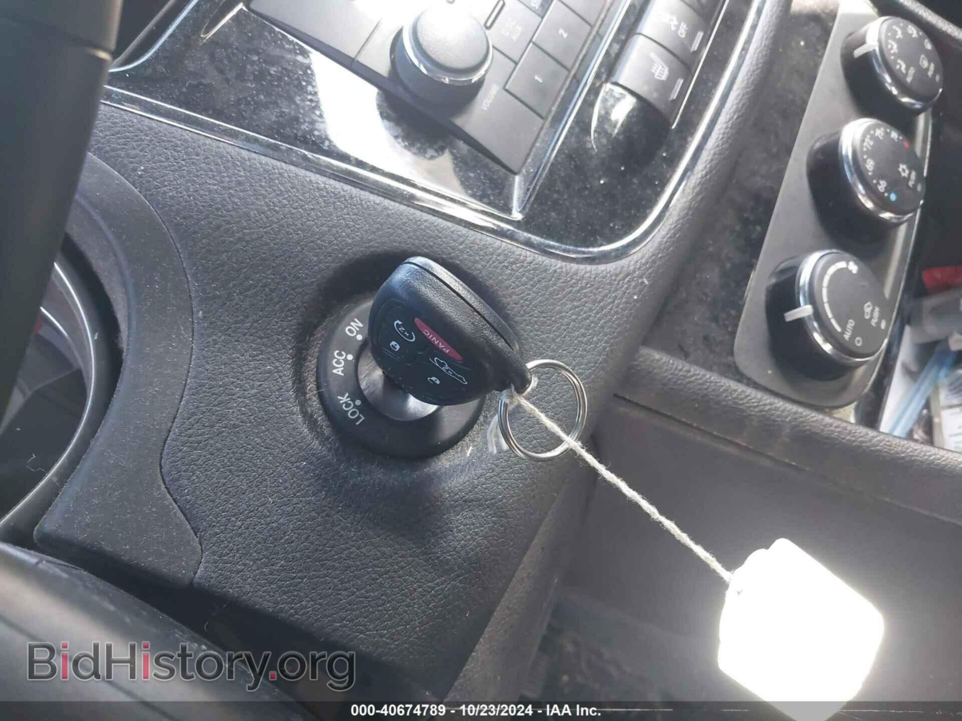 2013 CHRYSLER 200 - VIN: 1C3CCBCG3DN760820 - Фото 11