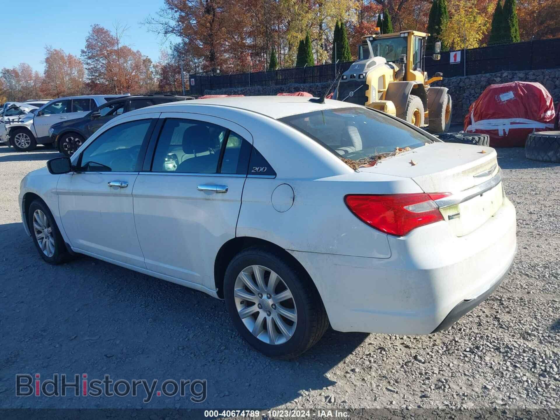 2013 CHRYSLER 200 - VIN: 1C3CCBCG3DN760820 - Фото 3