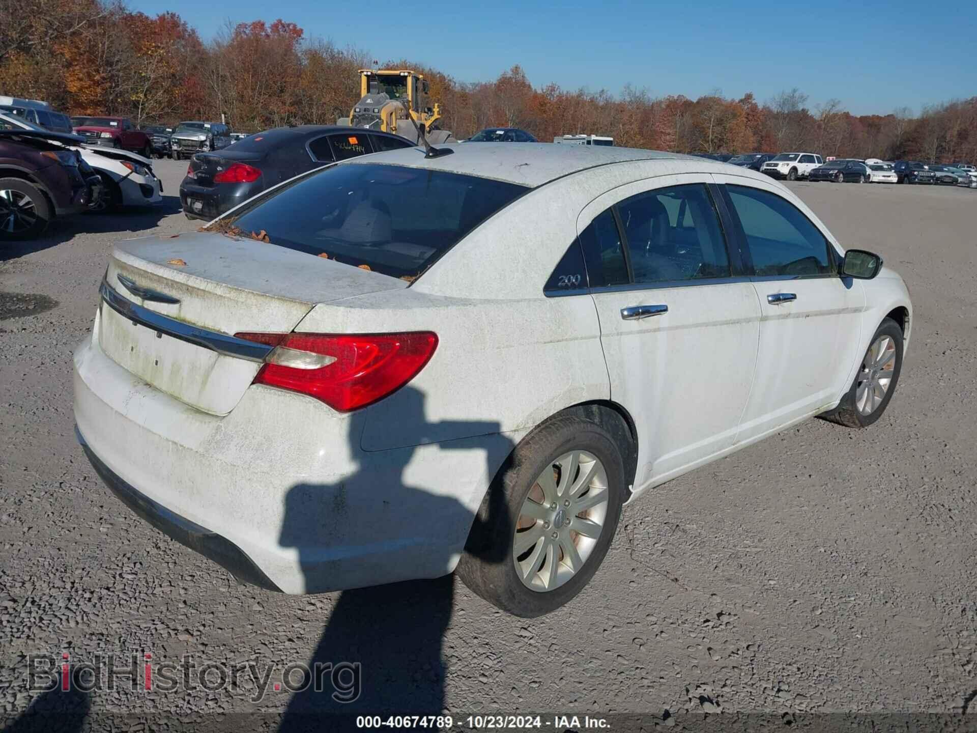 2013 CHRYSLER 200 - VIN: 1C3CCBCG3DN760820 - Фото 4