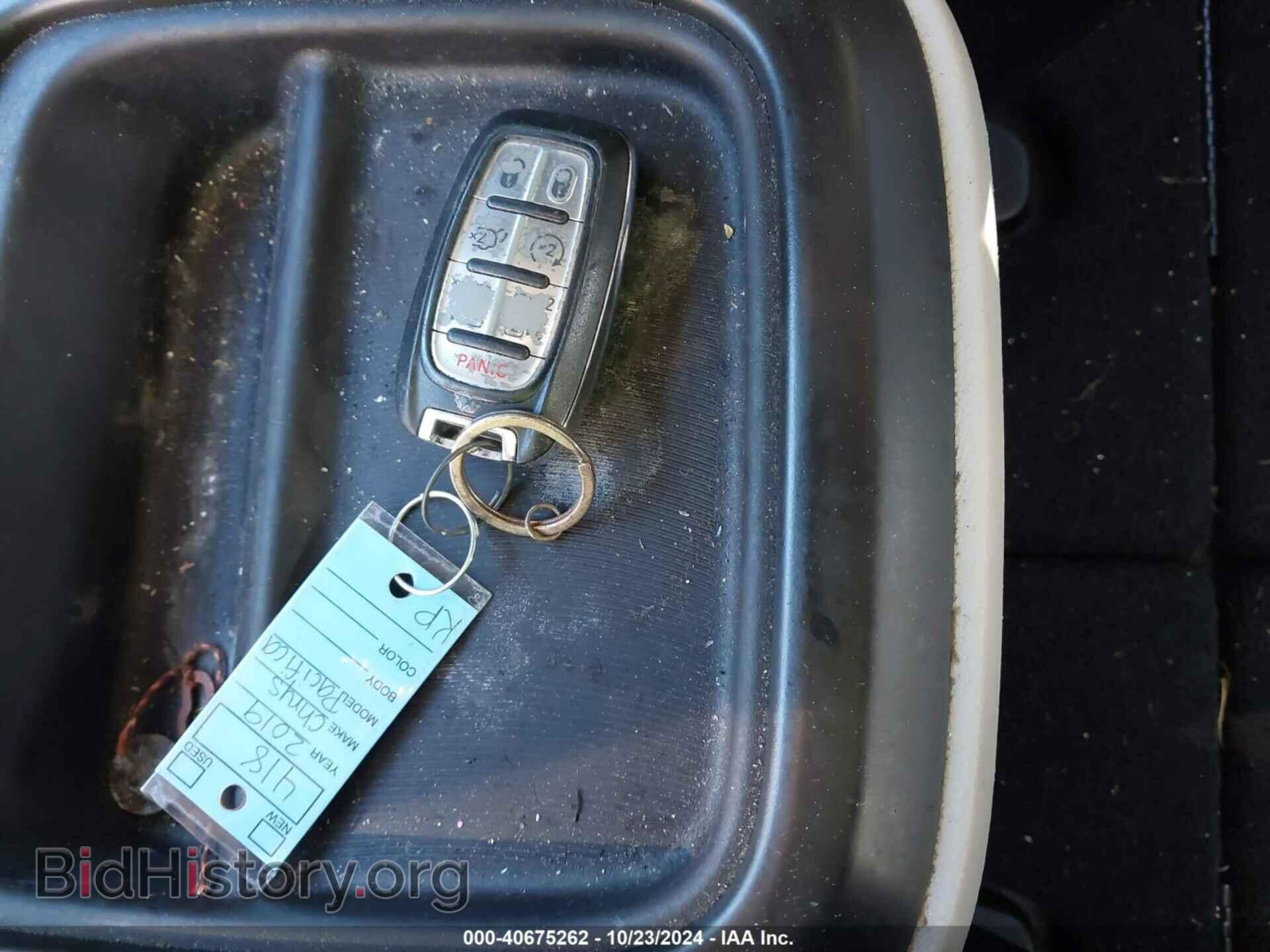 2019 CHRYSLER PACIFICA - VIN: 2C4RC1BG2KR561095 - Photo 11