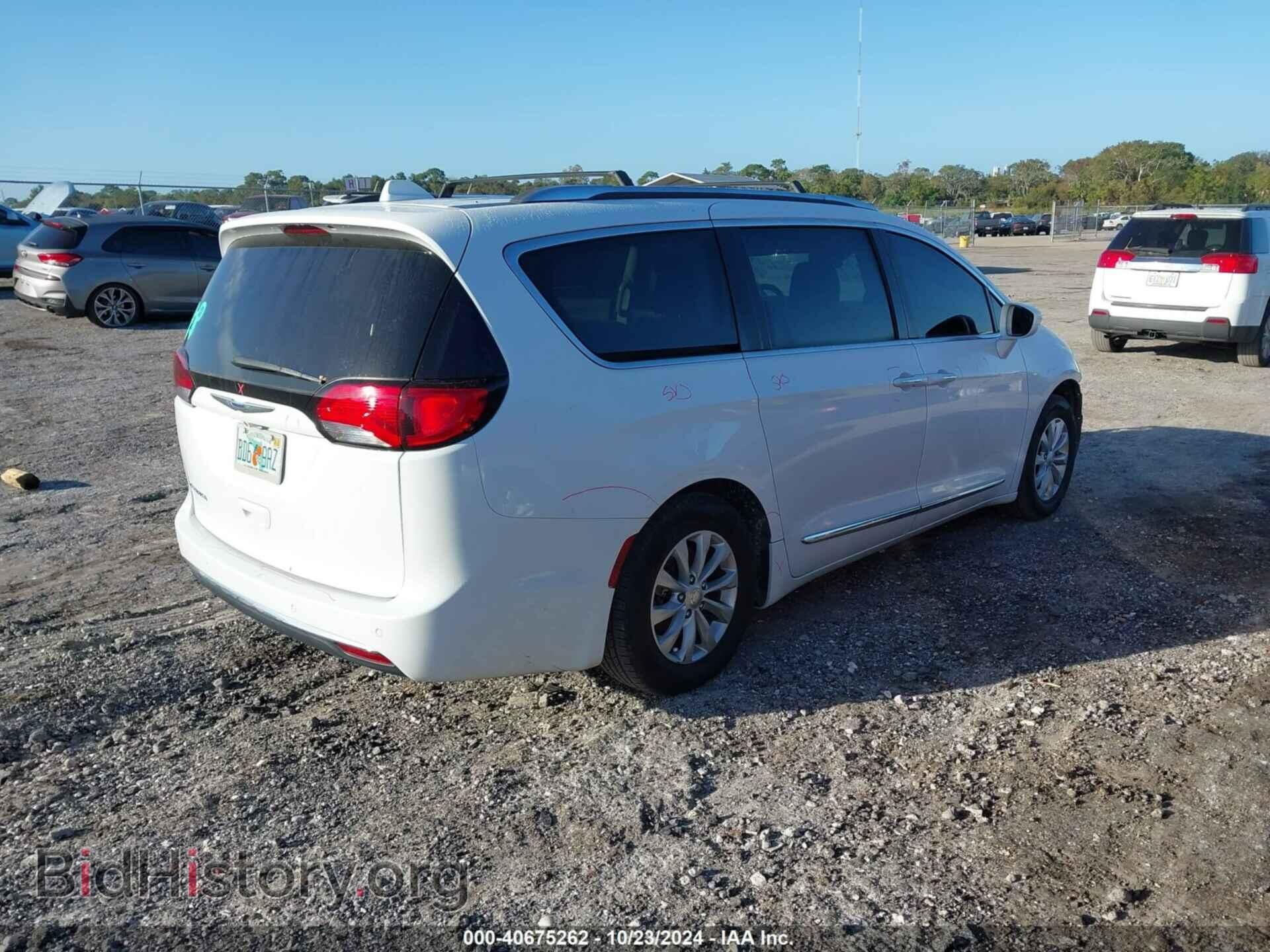 2019 CHRYSLER PACIFICA - VIN: 2C4RC1BG2KR561095 - Photo 4
