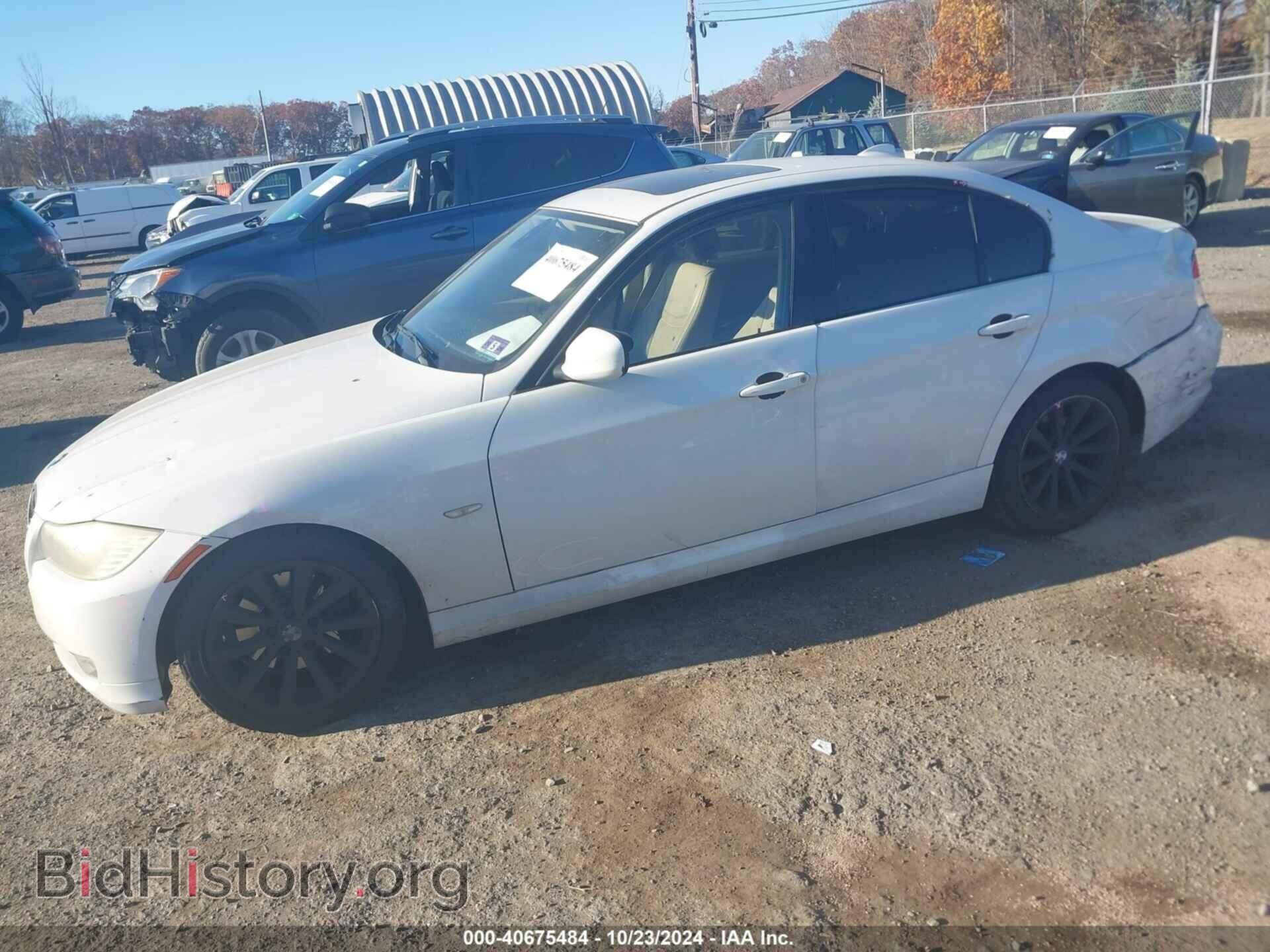 2011 BMW 328I - VIN: WBAPH7C56BA801324 - Photo 2