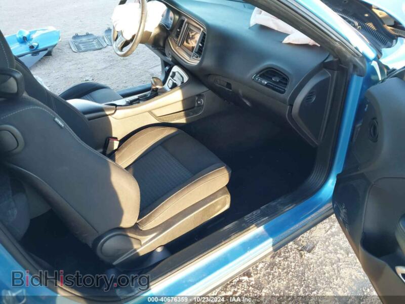 2019 Dodge CHALLENGER (VIN 2C3CDZAG2KH731842) — photo 5 of 17