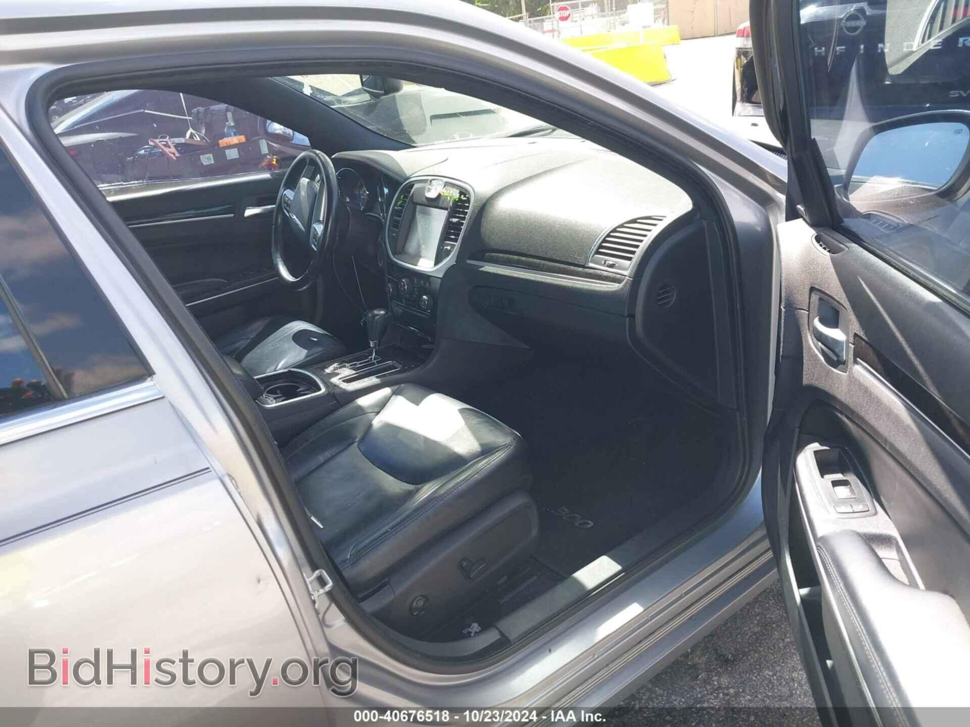 2011 CHRYSLER 300 - VIN: 2C3CA5CG9BH523715 - Фото 5