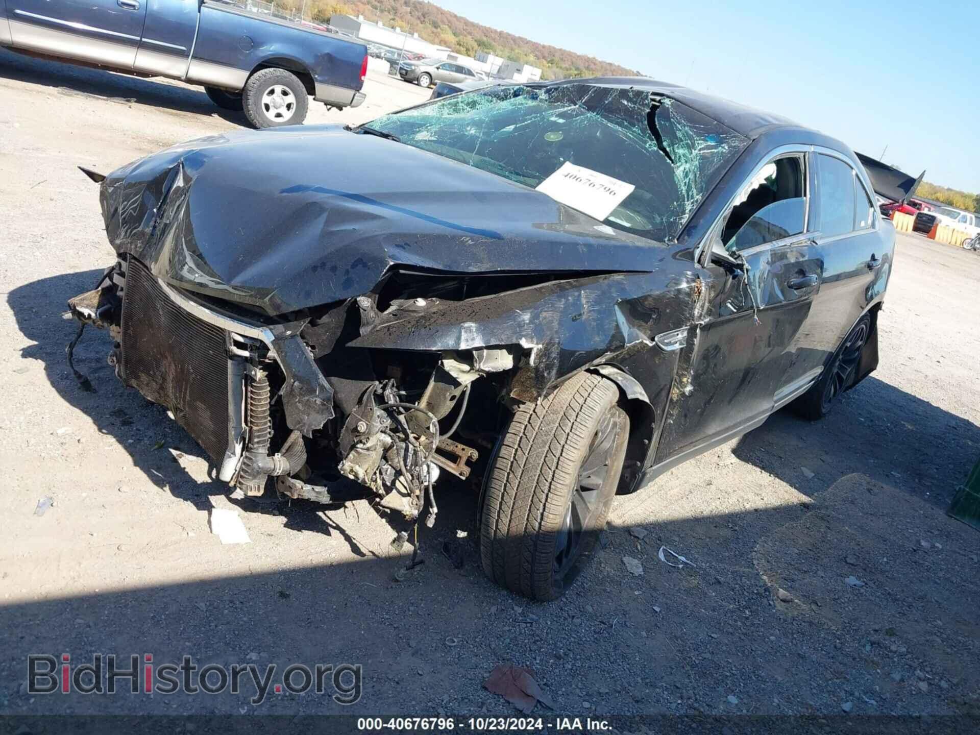 2016 FORD TAURUS - VIN: 1FAHP2F82GG109610 - Фото 2