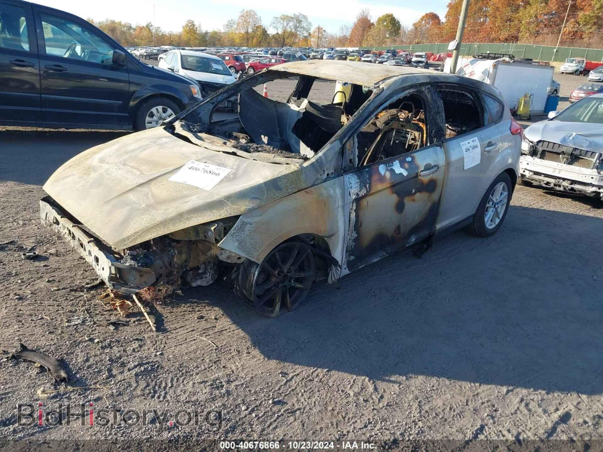 2017 FORD FOCUS - VIN: 1FADP3K23HL259160 - Фото 2
