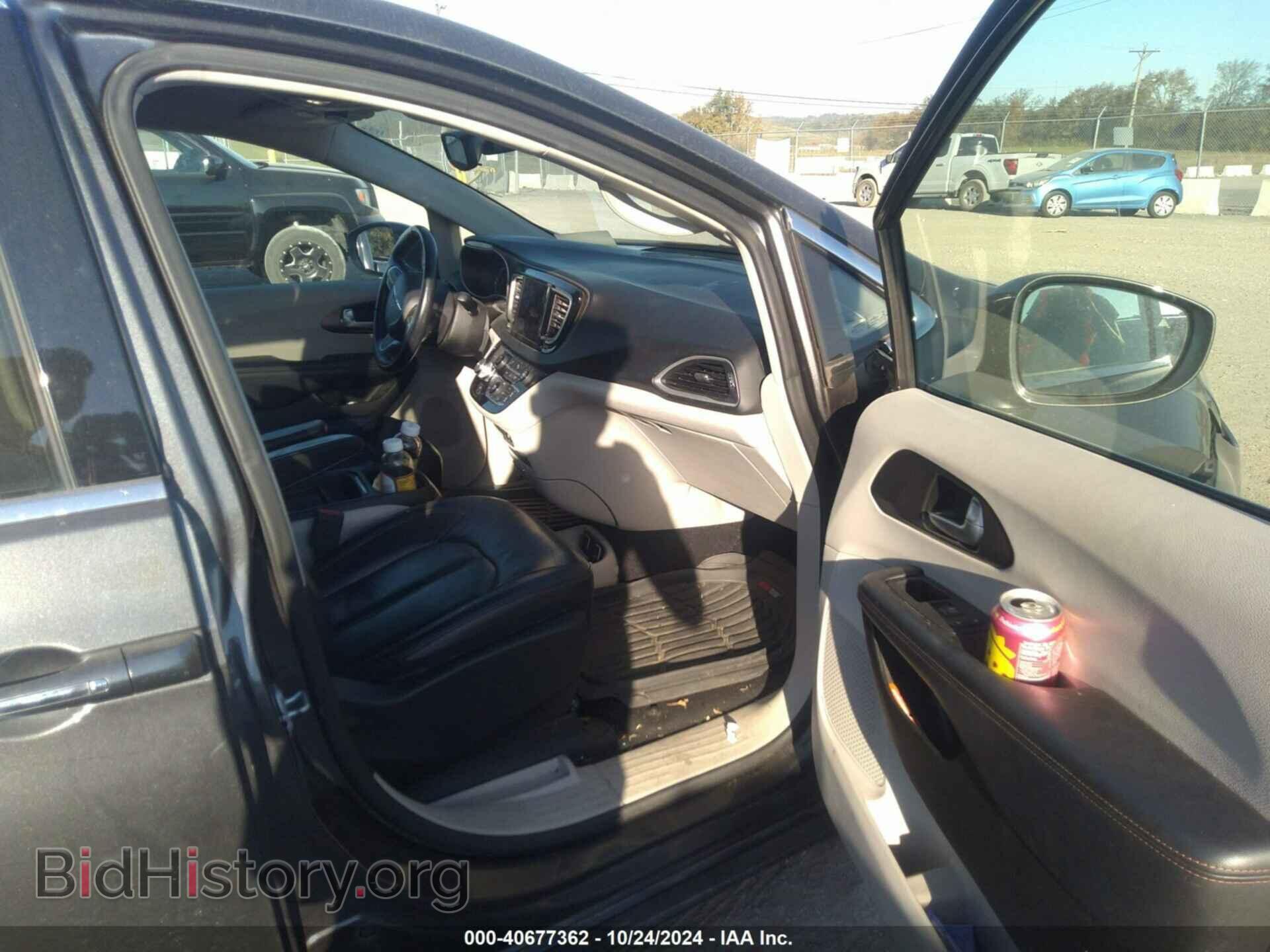 2018 CHRYSLER PACIFICA - VIN: 2C4RC1BG5JR247889 - Фото 5