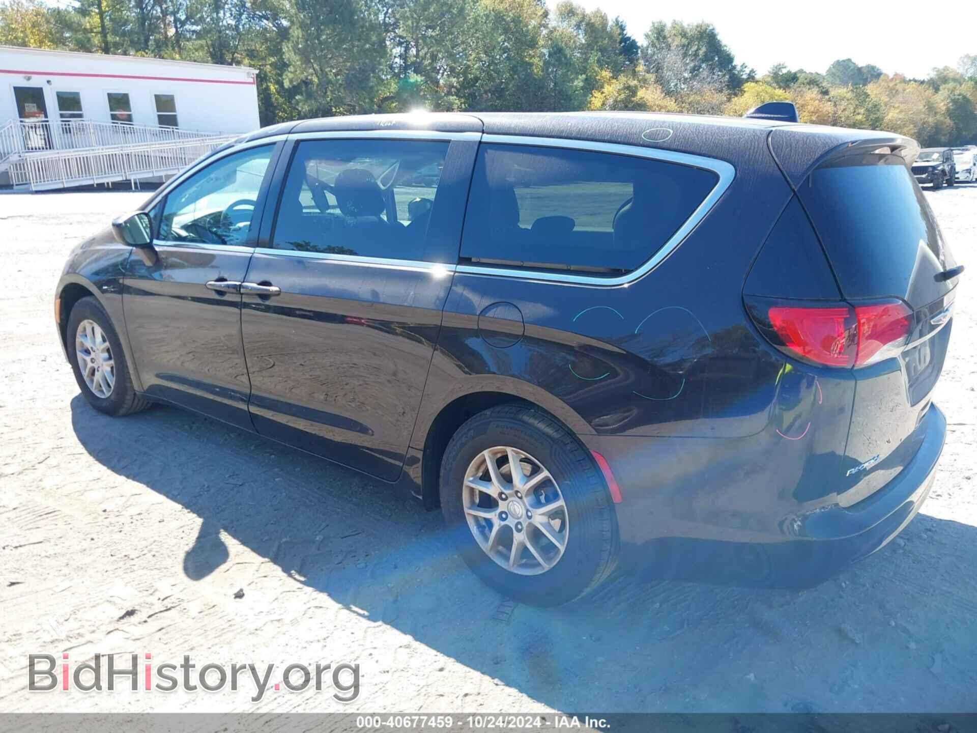 2017 CHRYSLER PACIFICA - VIN: 2C4RC1DGXHR587420 - Фото 3