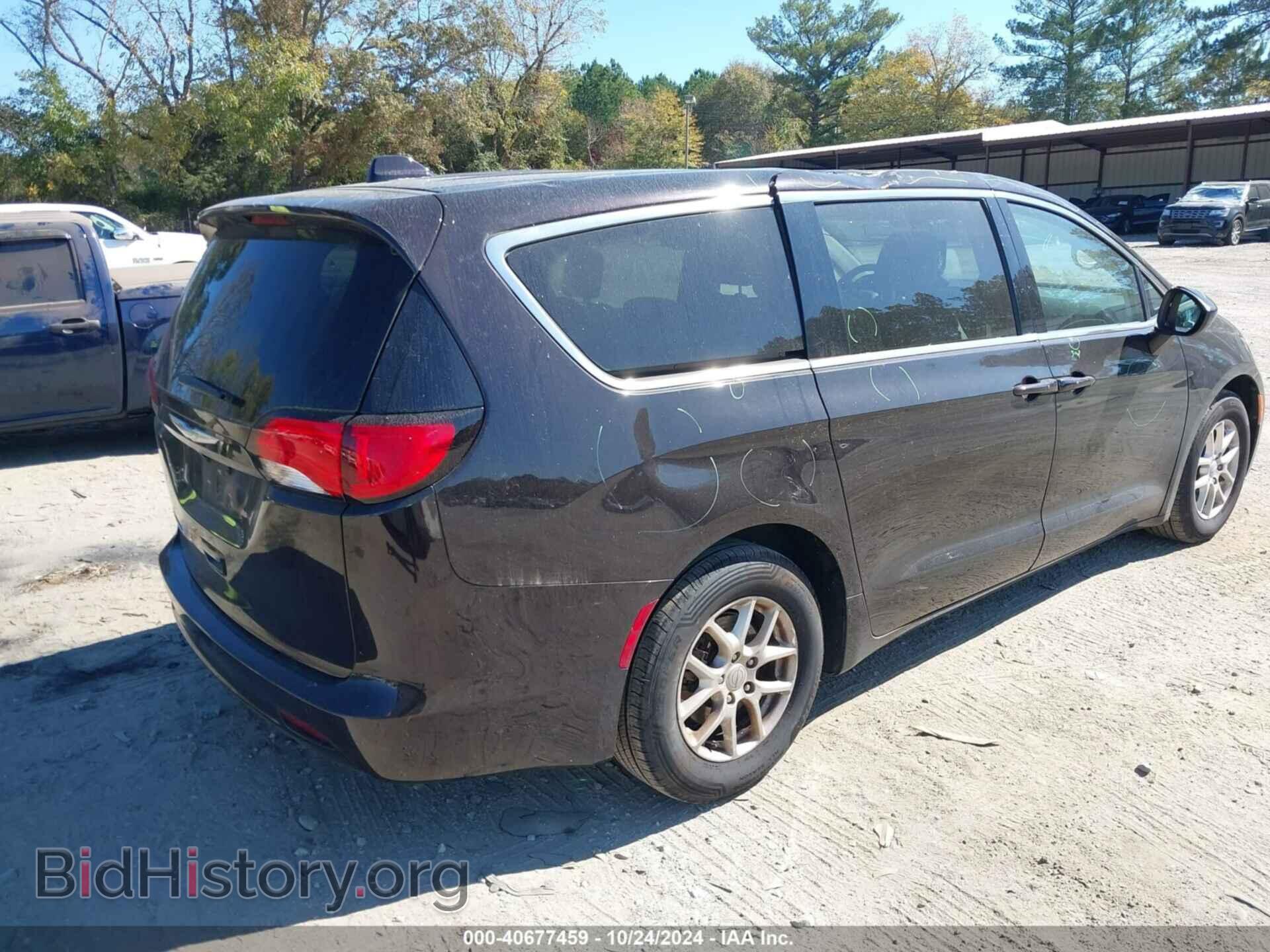 2017 CHRYSLER PACIFICA - VIN: 2C4RC1DGXHR587420 - Фото 4