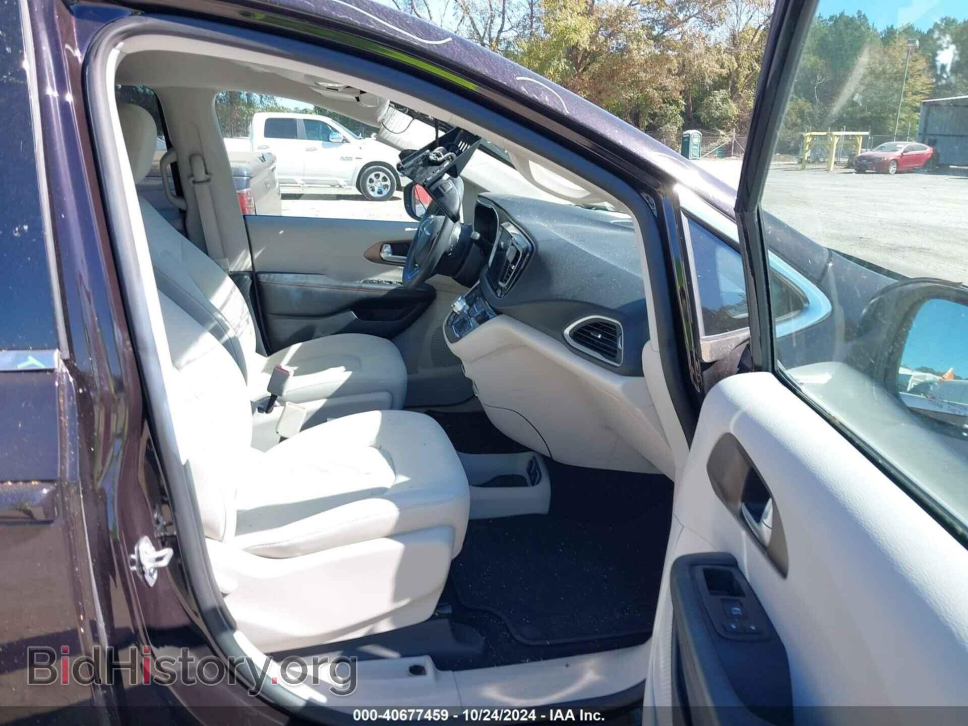 2017 CHRYSLER PACIFICA - VIN: 2C4RC1DGXHR587420 - Фото 5
