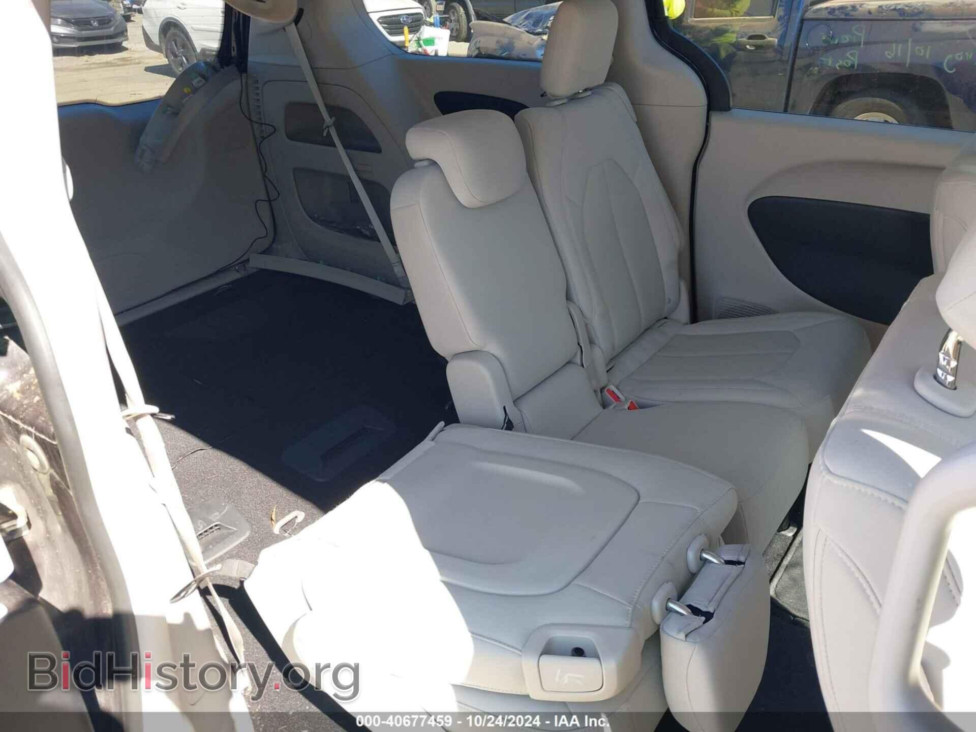 2017 CHRYSLER PACIFICA - VIN: 2C4RC1DGXHR587420 - Фото 8