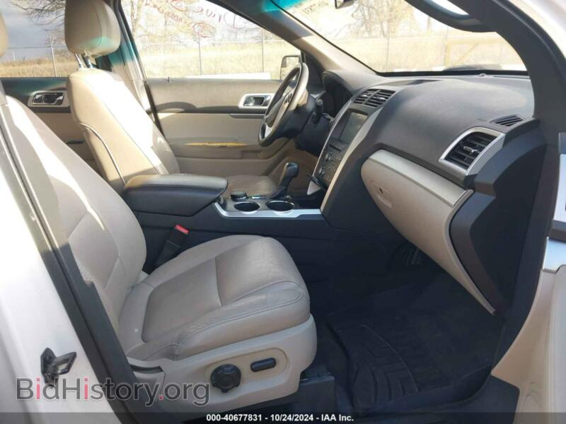 2011 Ford EXPLORER (VIN 1FMHK8D86BGA76646) — фото 5 из 16