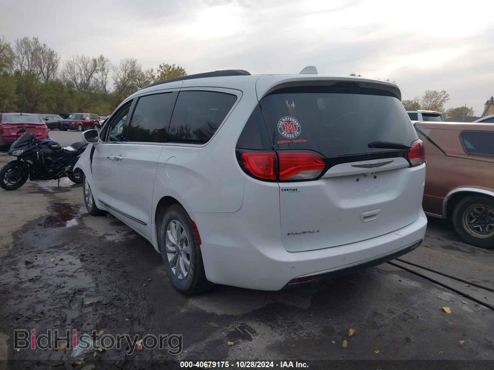2017 CHRYSLER PACIFICA - VIN: 2C4RC1BG0HR702643 - Фото 3