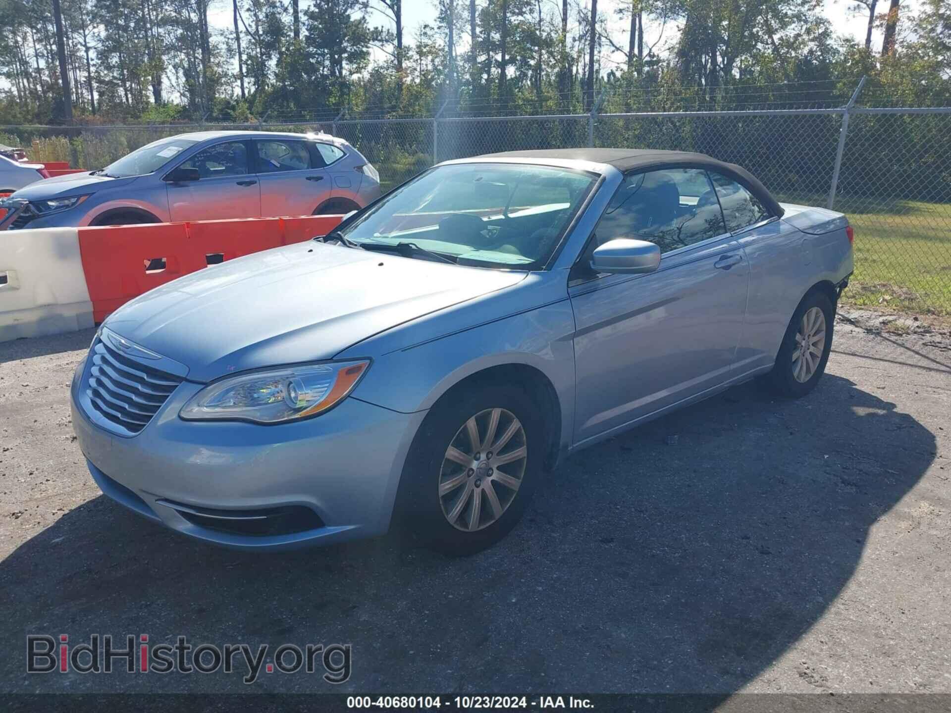2013 CHRYSLER 200 - VIN: 1C3BCBEB2DN522034 - Photo 2