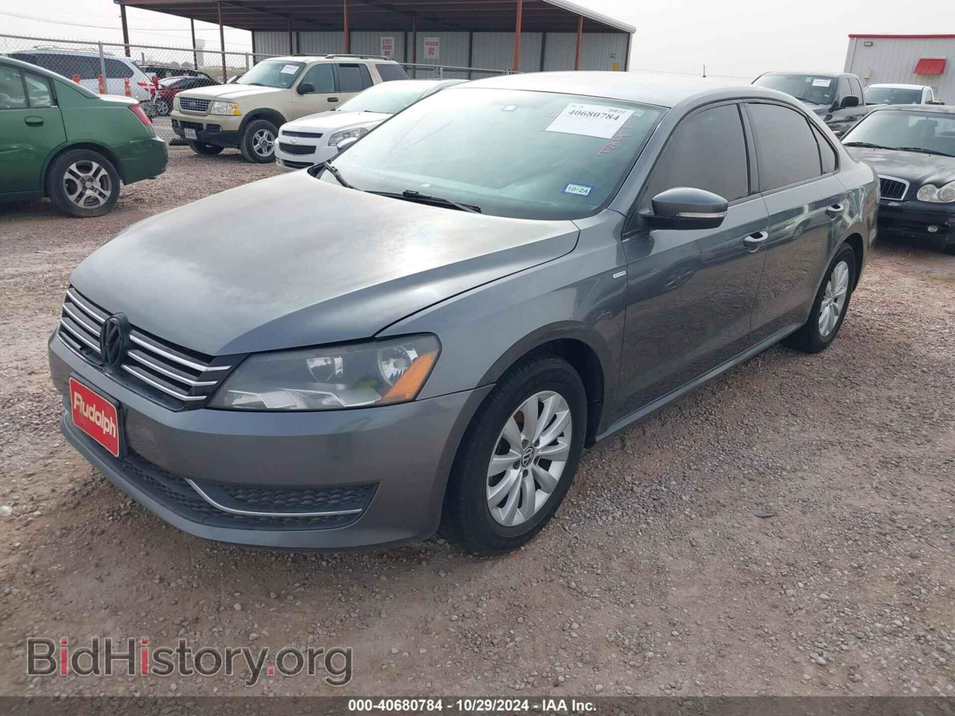 2014 VOLKSWAGEN PASSAT - VIN: 1VWAT7A3XEC071397 - Фото 2