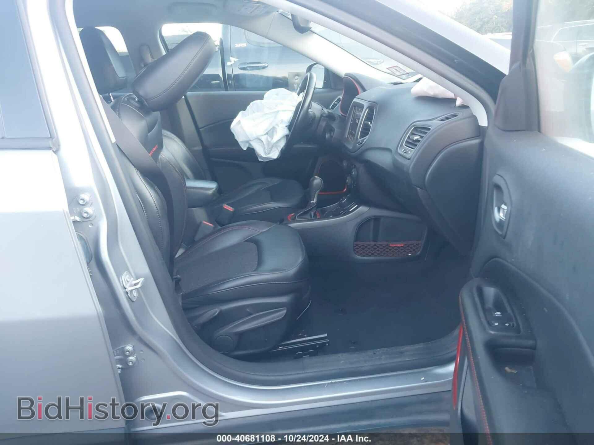 2019 JEEP COMPASS - VIN: 3C4NJDDB3KT671206 - Фото 5