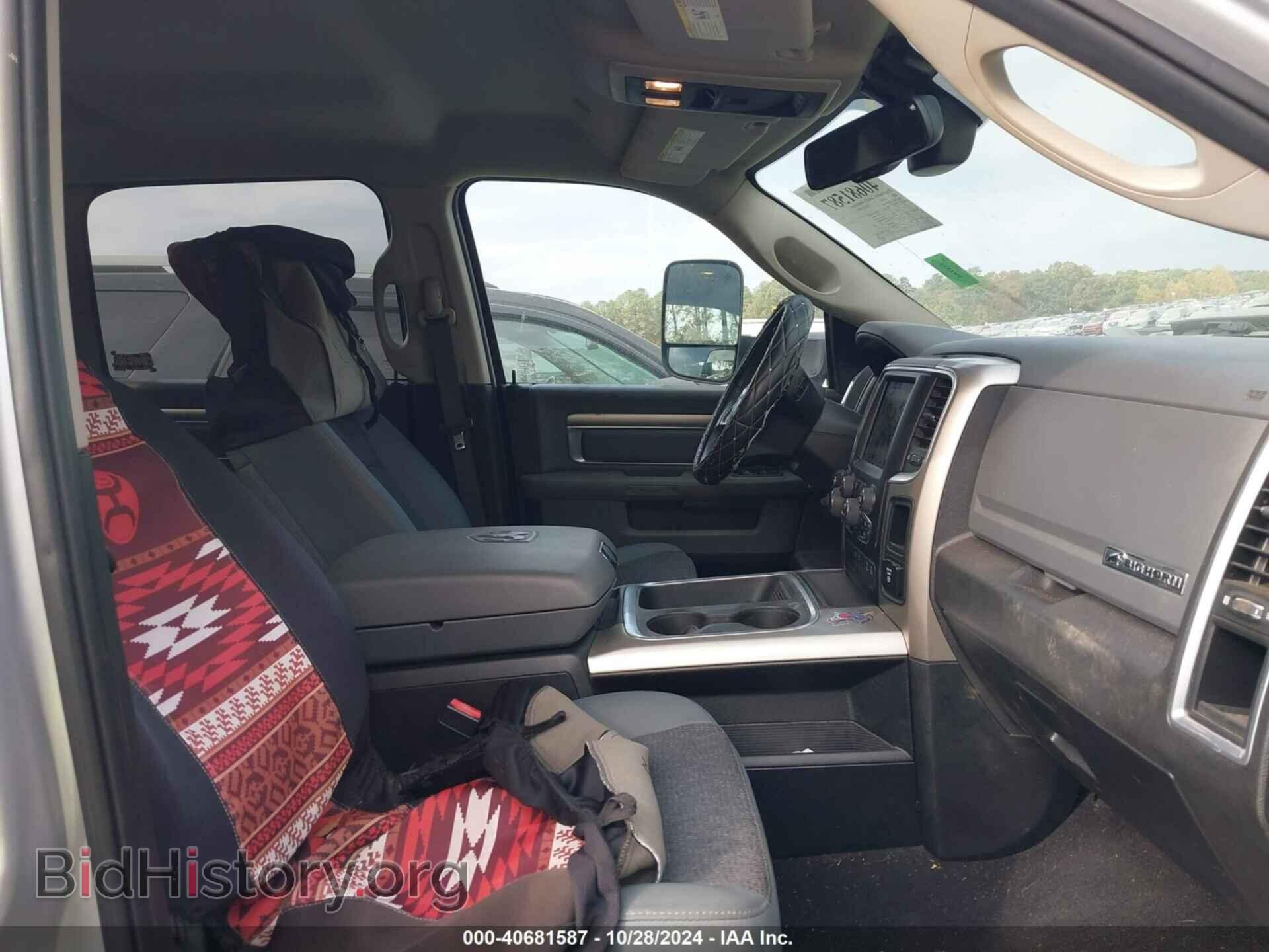 2019 RAM 1500 CLASSIC - VIN: 1C6RR7LT8KS536480 - Фото 5