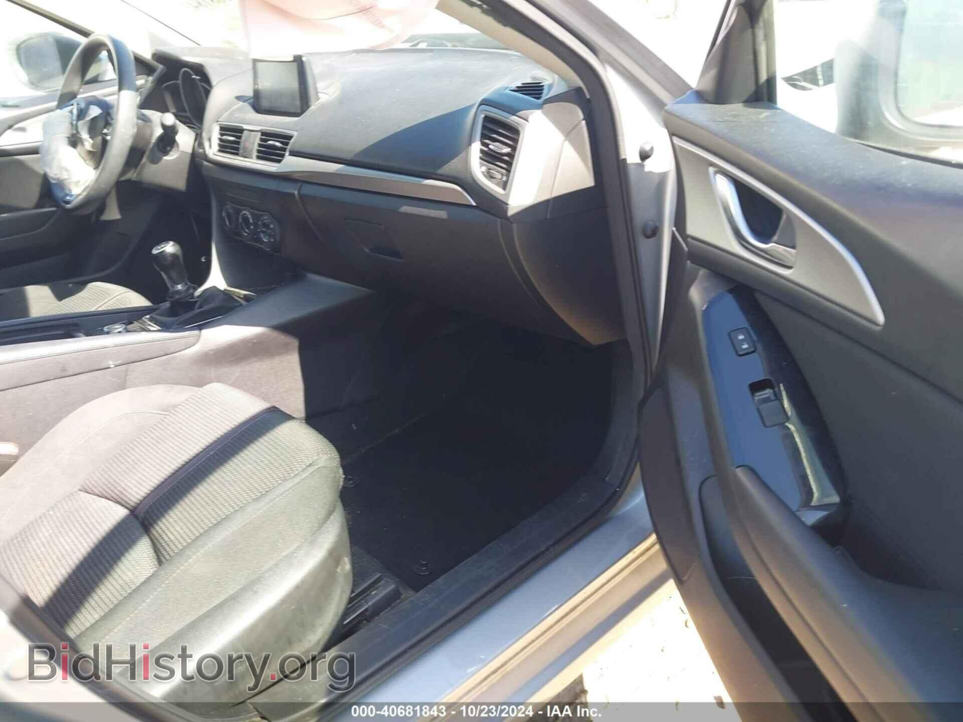 2018 MAZDA MAZDA3 - VIN: 3MZBN1U75JM200679 - Фото 5