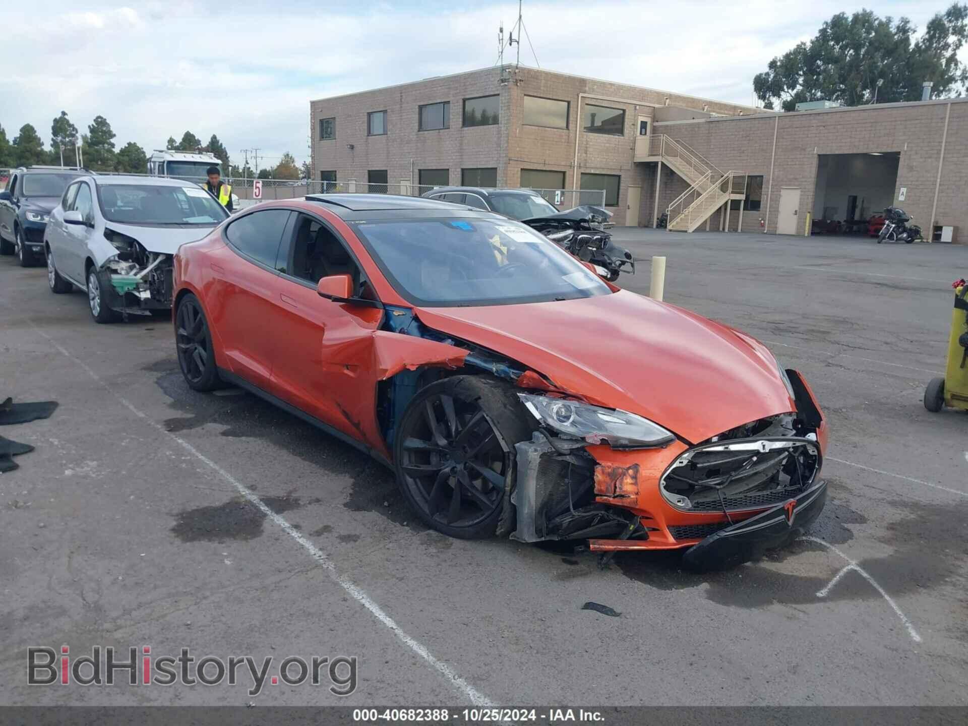 Фотография 5YJSA1E13FF106126 - TESLA MODEL S 2015