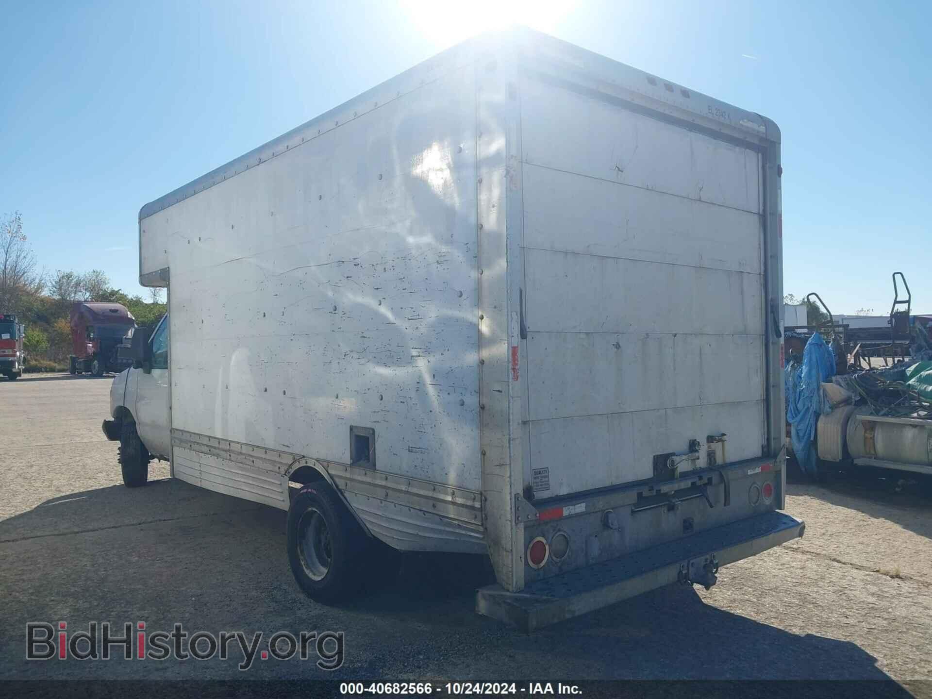 2006 FORD E-450 CUTAWAY - VIN: 1FDXE45SX6HA41498 - Фото 3