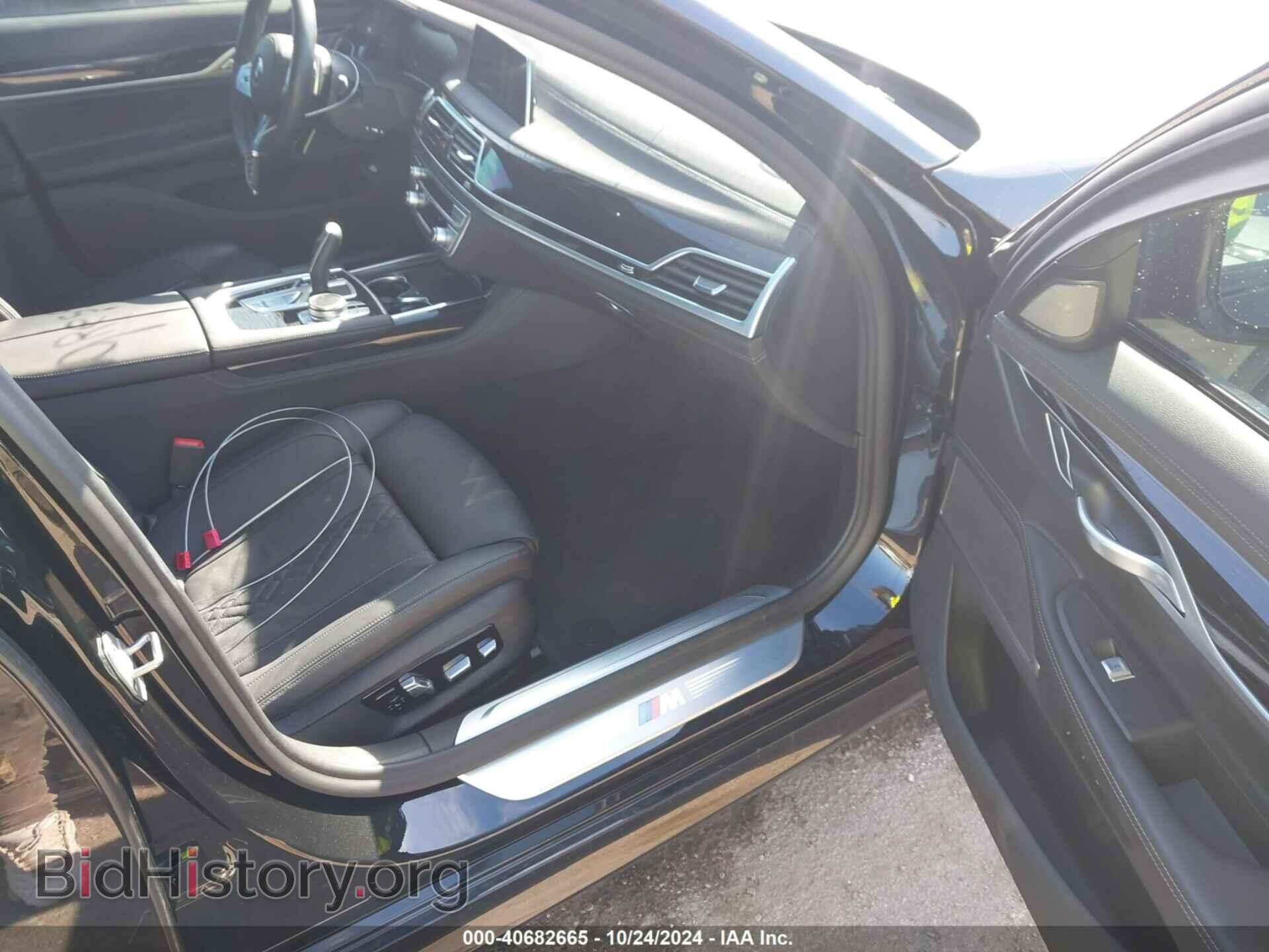 2022 BMW 740 - VIN: WBA7T2C01NCG92417 - Фото 5