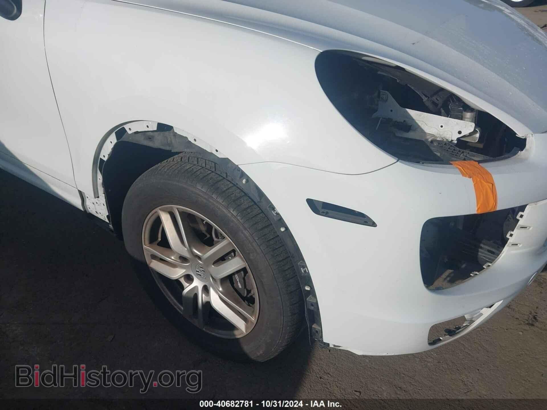 2016 PORSCHE CAYENNE - VIN: WP1AA2A24GLA10048 - Фото 18