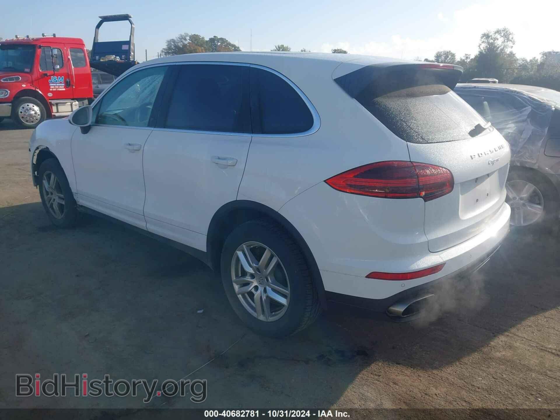 2016 PORSCHE CAYENNE - VIN: WP1AA2A24GLA10048 - Фото 3
