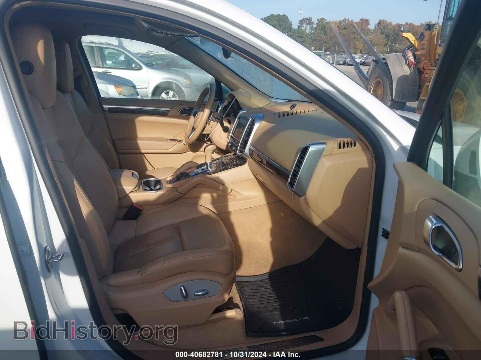 2016 PORSCHE CAYENNE - VIN: WP1AA2A24GLA10048 - Фото 5