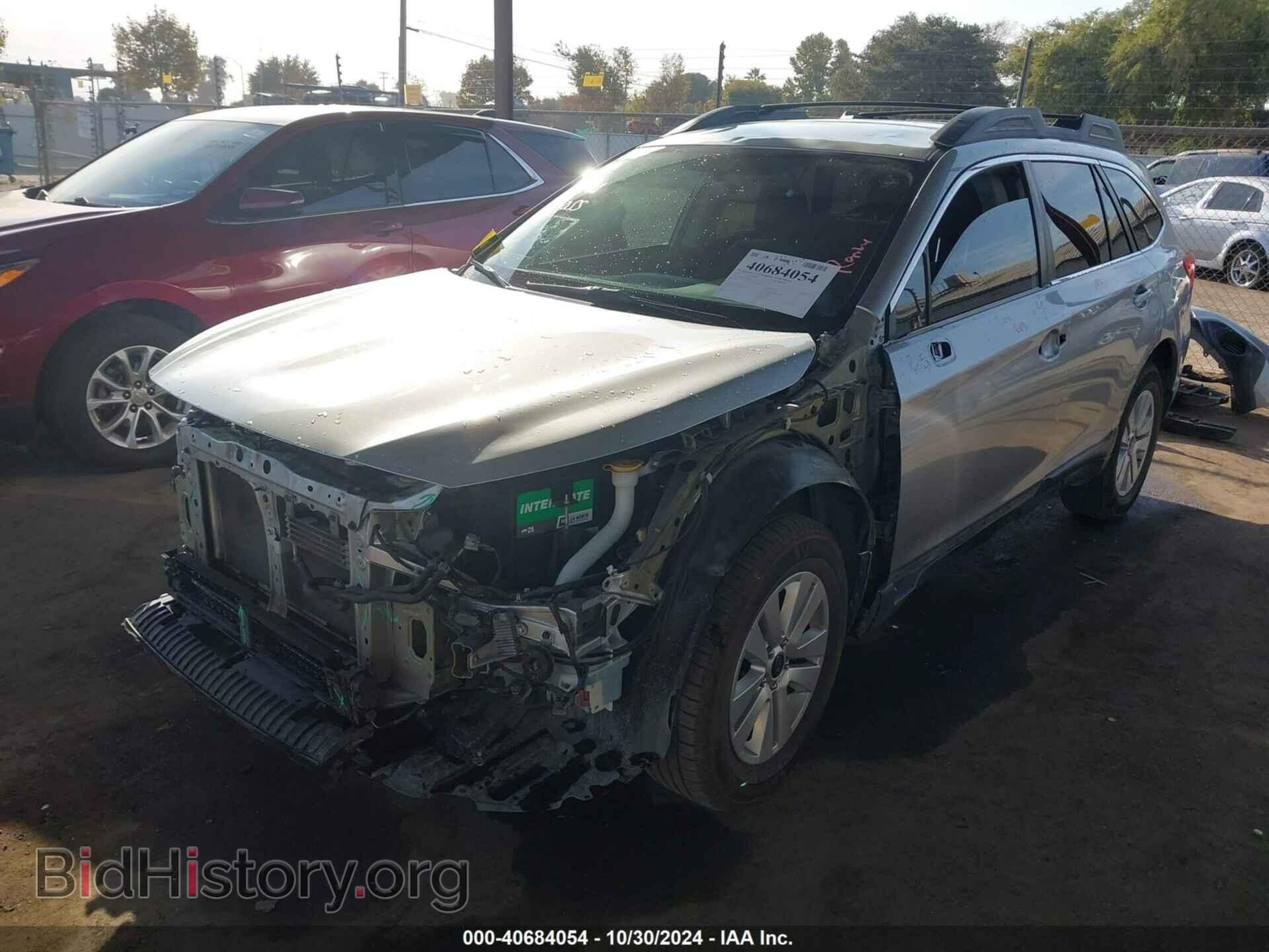 2017 SUBARU OUTBACK - VIN: 4S4BSAAC8H3207212 - Фото 2