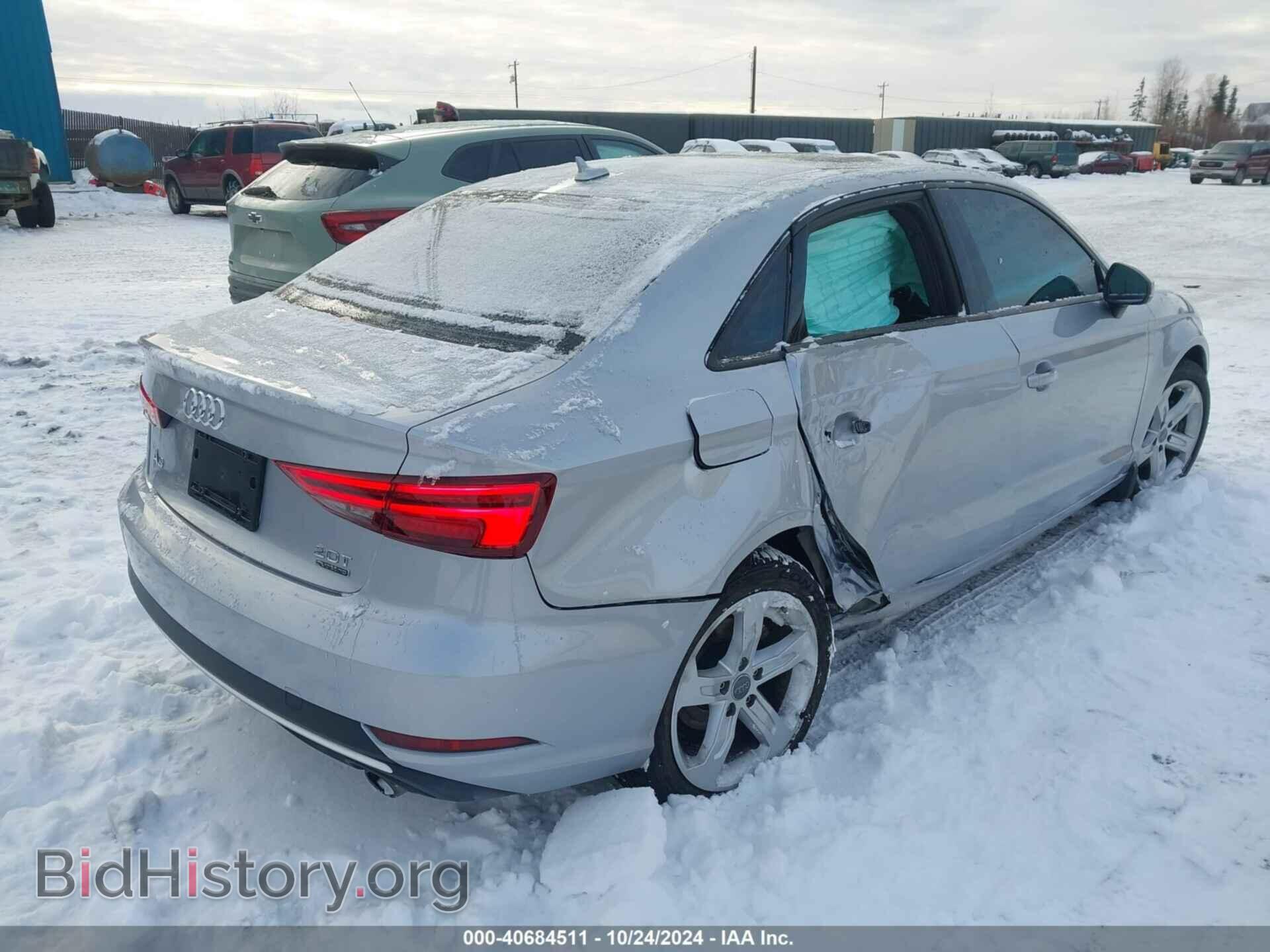 2018 AUDI A3 - VIN: WAUB8GFF3J1006096 - Фото 4