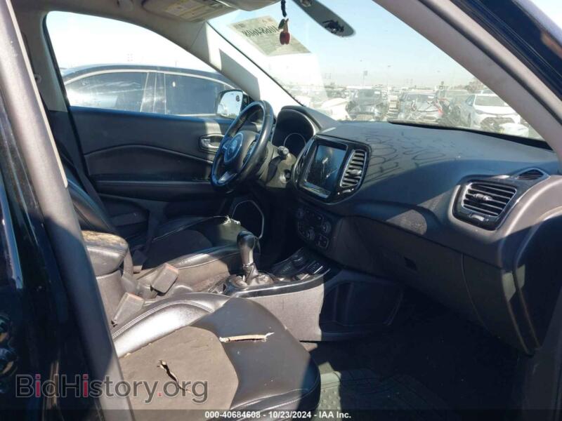 2020 Jeep COMPASS (VIN 3C4NJDBB7LT197376) — фото 5 из 15