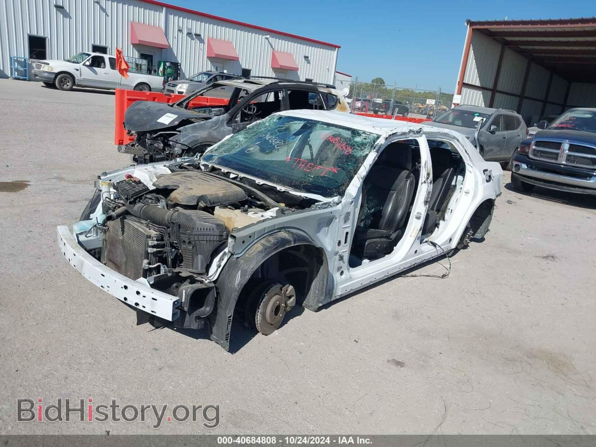 2021 CHRYSLER 300 - VIN: 2C3CCAAGXMH676094 - Фото 2