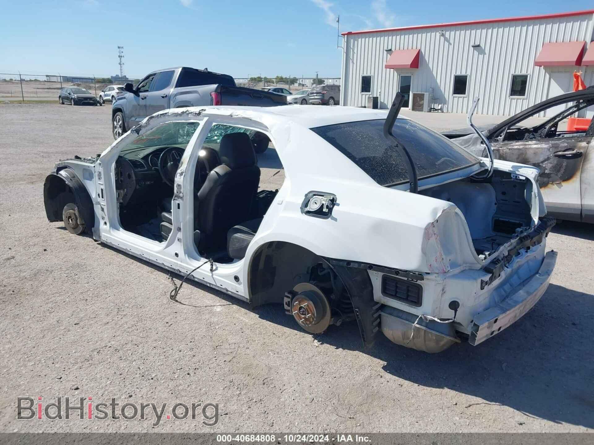 2021 CHRYSLER 300 - VIN: 2C3CCAAGXMH676094 - Фото 3
