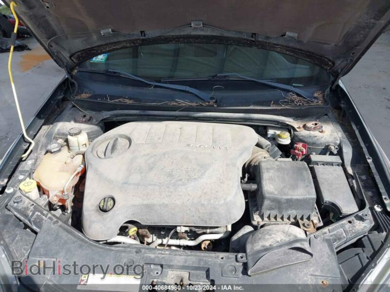 2013 Chrysler 200 (VIN 1C3CCBCG6DN504378) — photo 10 of 14