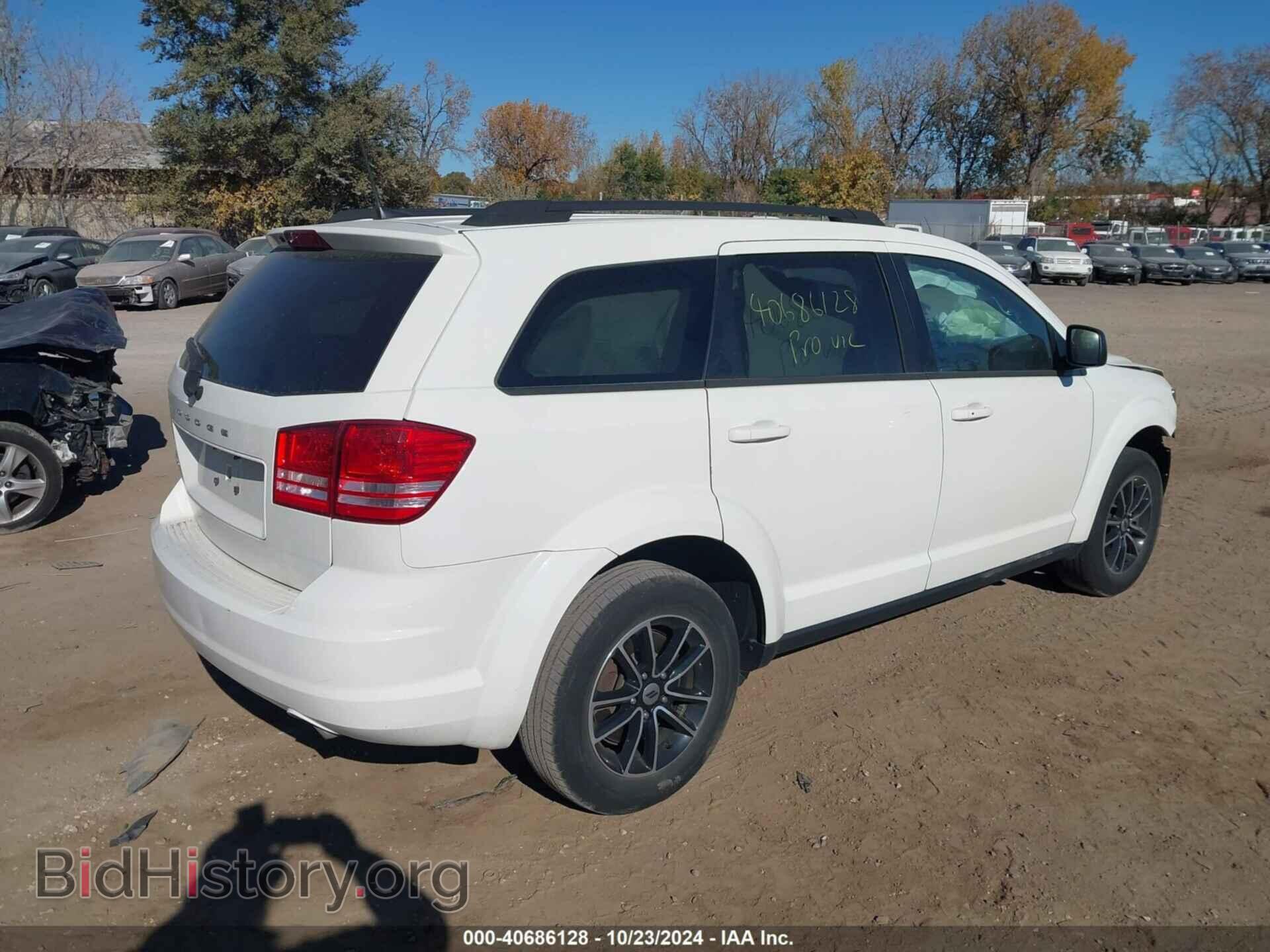 2018 DODGE JOURNEY - VIN: 3C4PDCAB9JT529309 - Фото 4