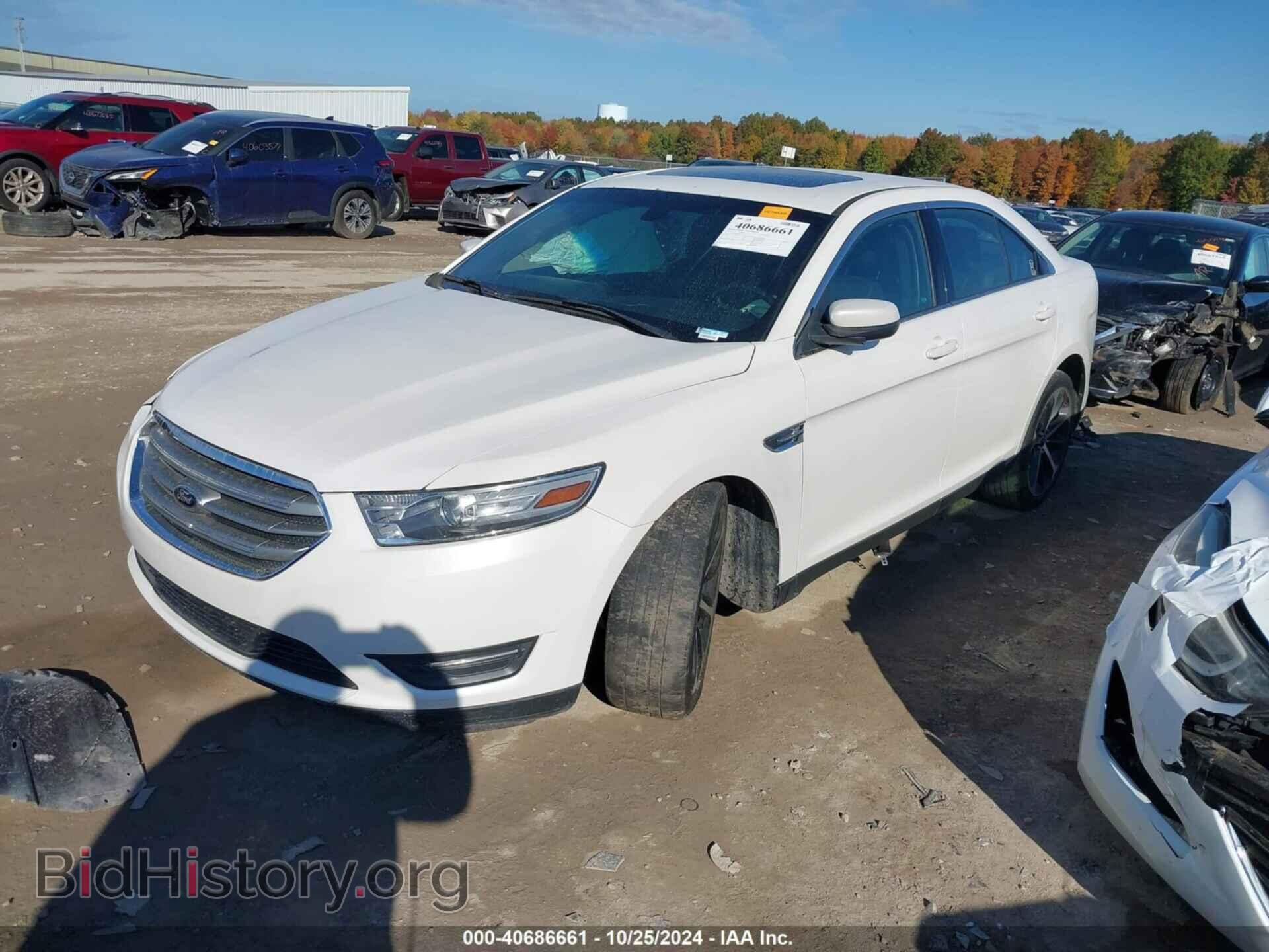 2014 FORD TAURUS - VIN: 1FAHP2E82EG133517 - Фото 2