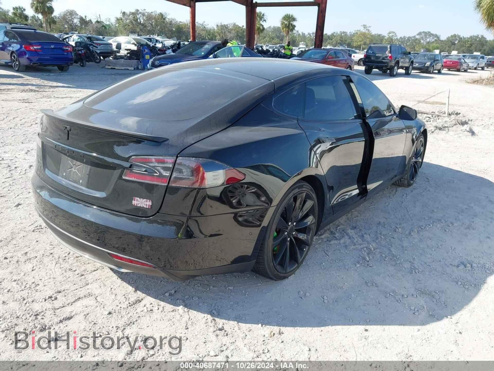 2015 TESLA MODEL S - VIN: 5YJSA1H49FF092335 - Photo 4