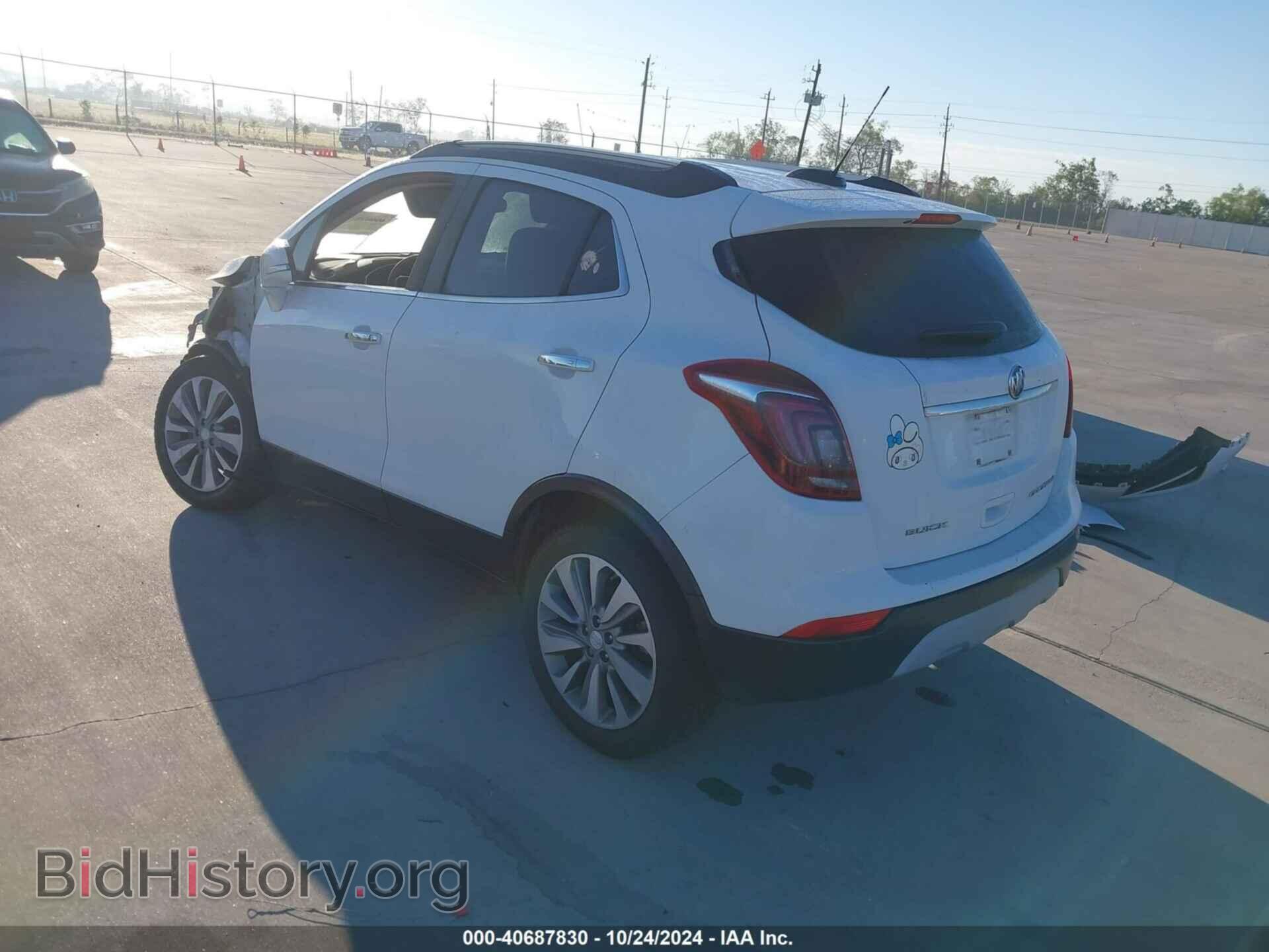2018 BUICK ENCORE - VIN: KL4CJASB2JB607208 - Photo 3