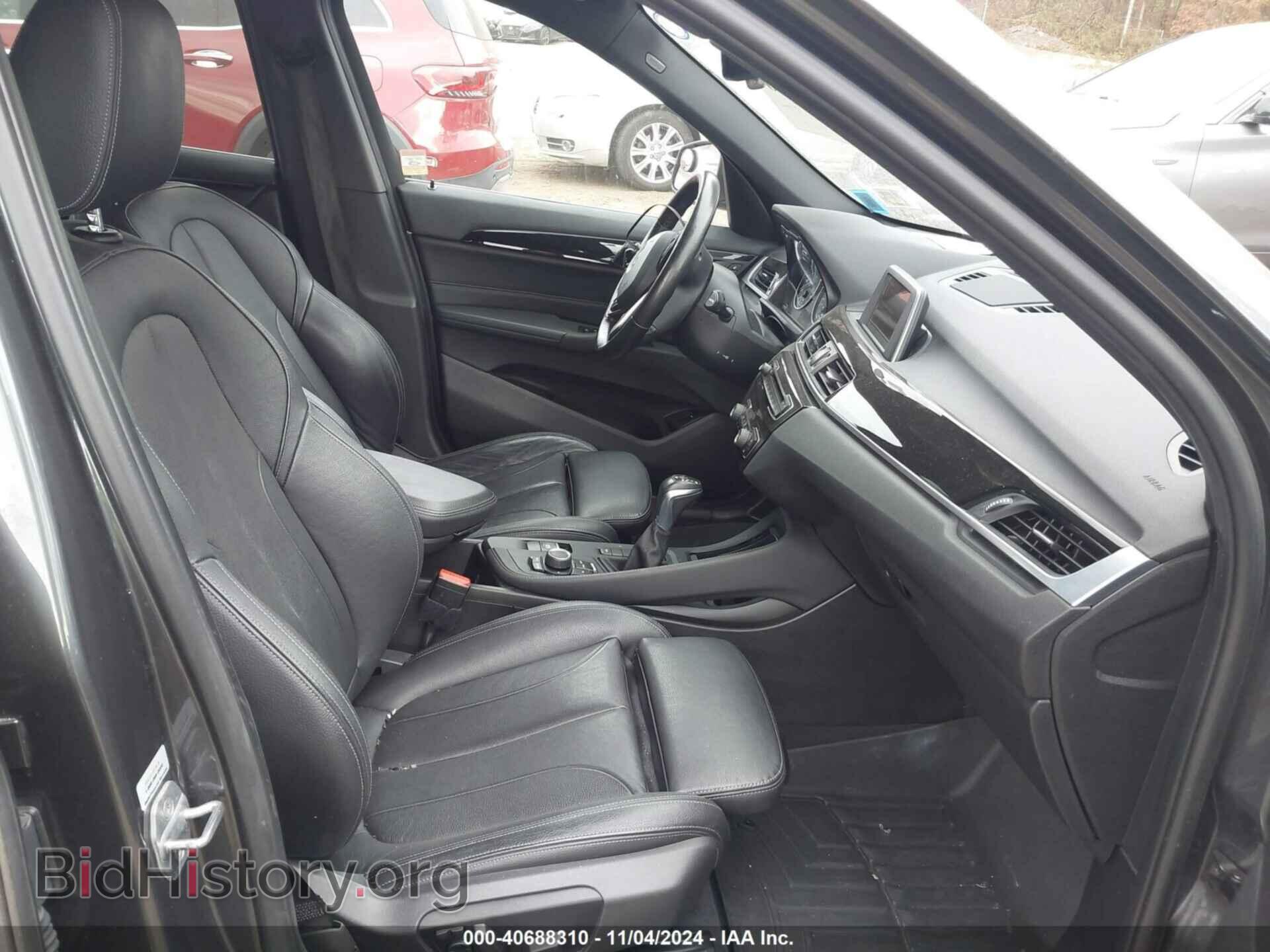 2017 BMW X1 - VIN: WBXHT3C35H5F82036 - Фото 5
