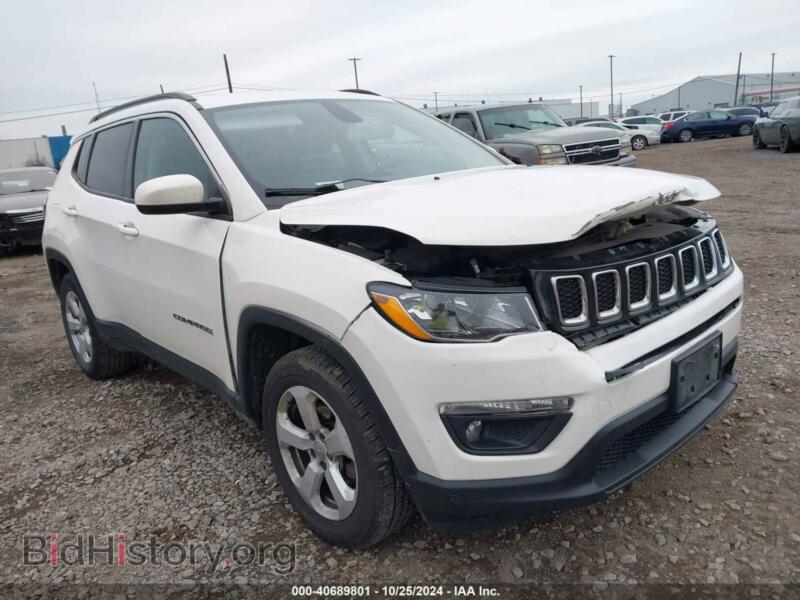 2020 Jeep COMPASS Latitude 4X4 (VIN 3C4NJDBB0LT174683) — фото 1 из 17, IAAI, повреждение: передняя часть