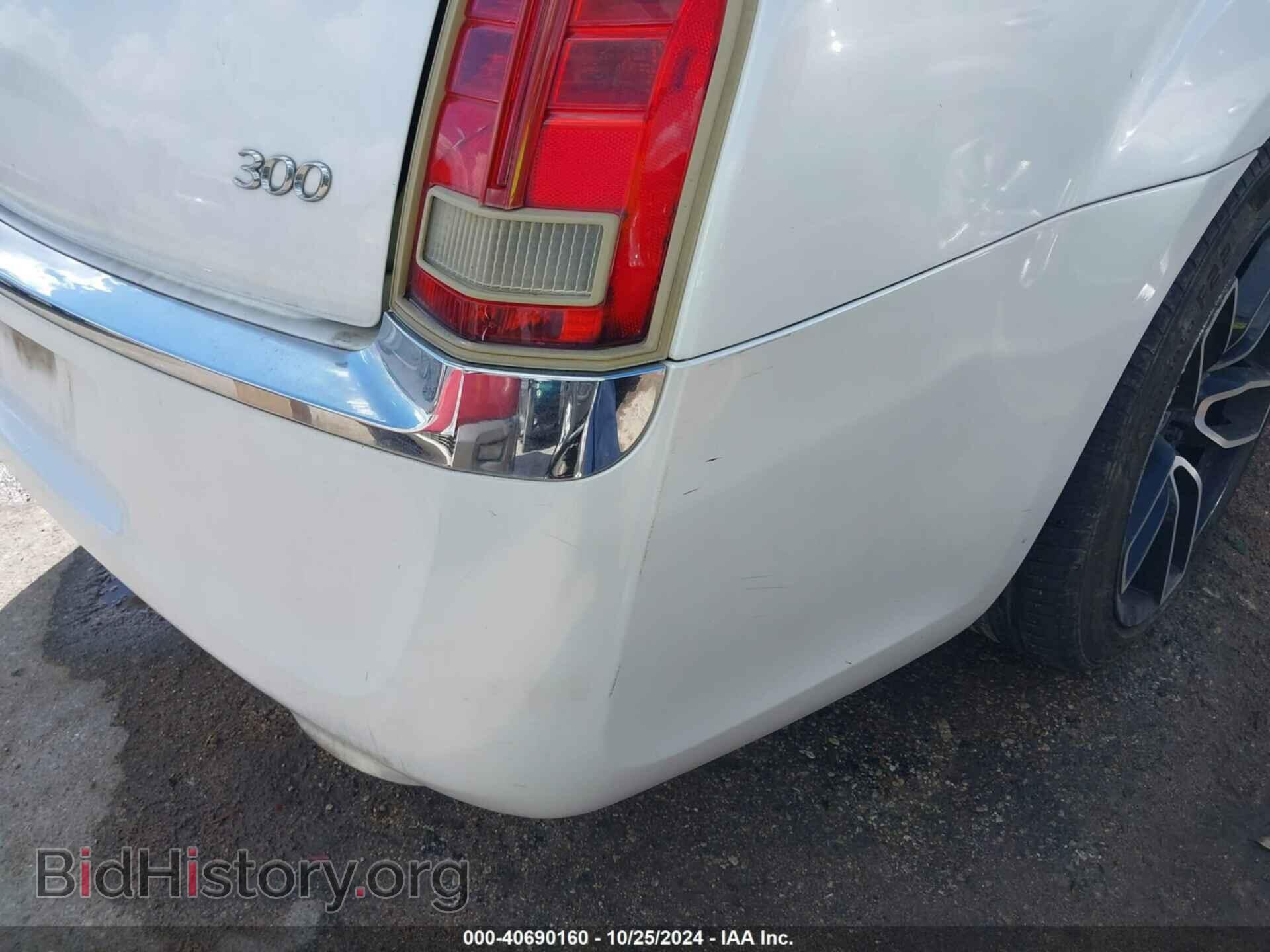 2011 CHRYSLER 300 - VIN: 2C3CA5CG5BH528412 - Фото 12