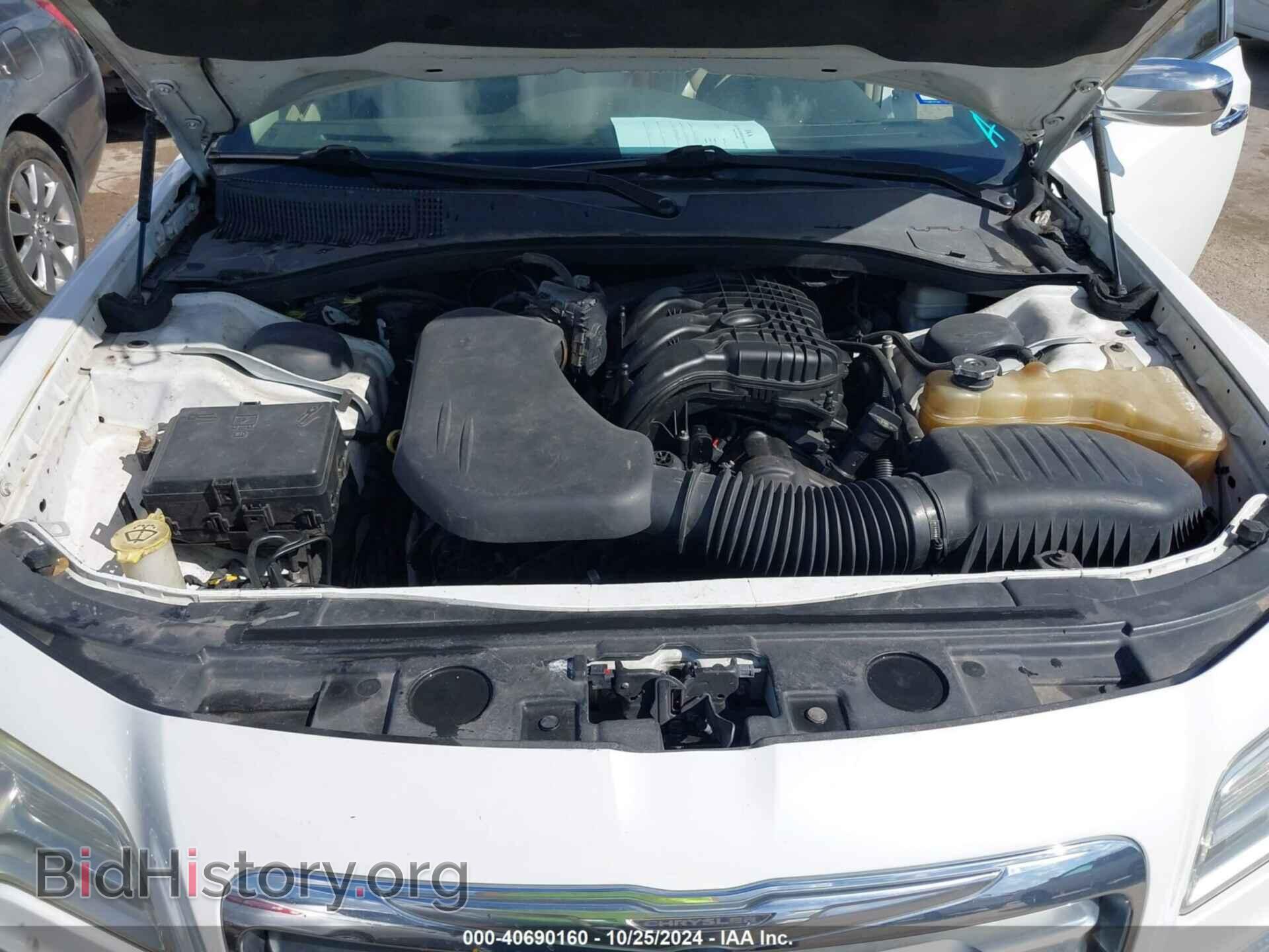 2011 CHRYSLER 300 - VIN: 2C3CA5CG5BH528412 - Фото 10