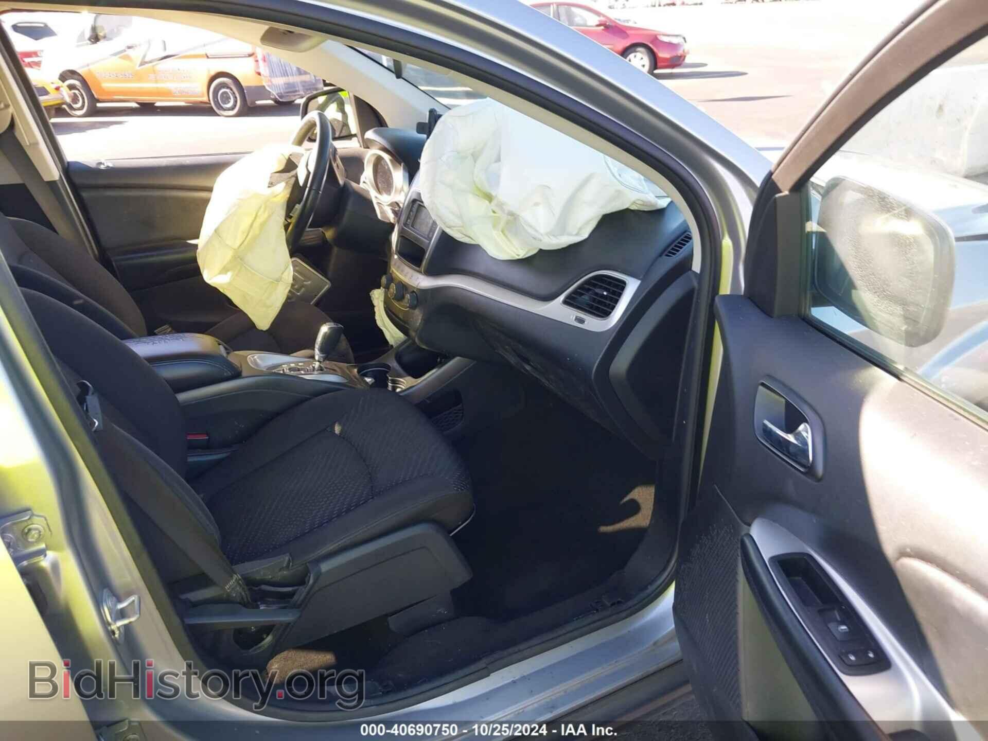 2018 DODGE JOURNEY - VIN: 3C4PDCAB2JT242829 - Фото 5