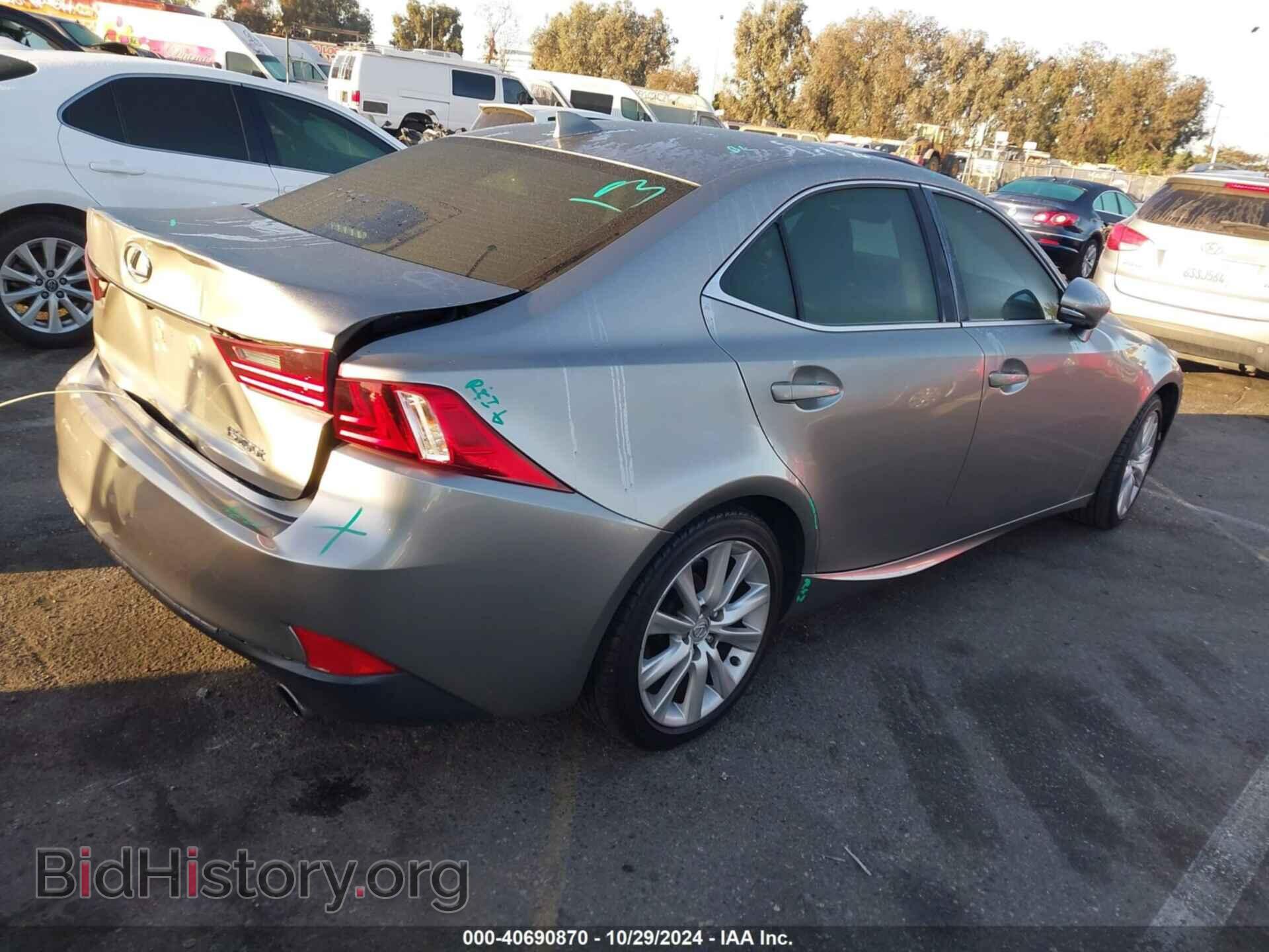 2016 LEXUS IS 200T - VIN: JTHBA1D20G5026147 - Фото 4