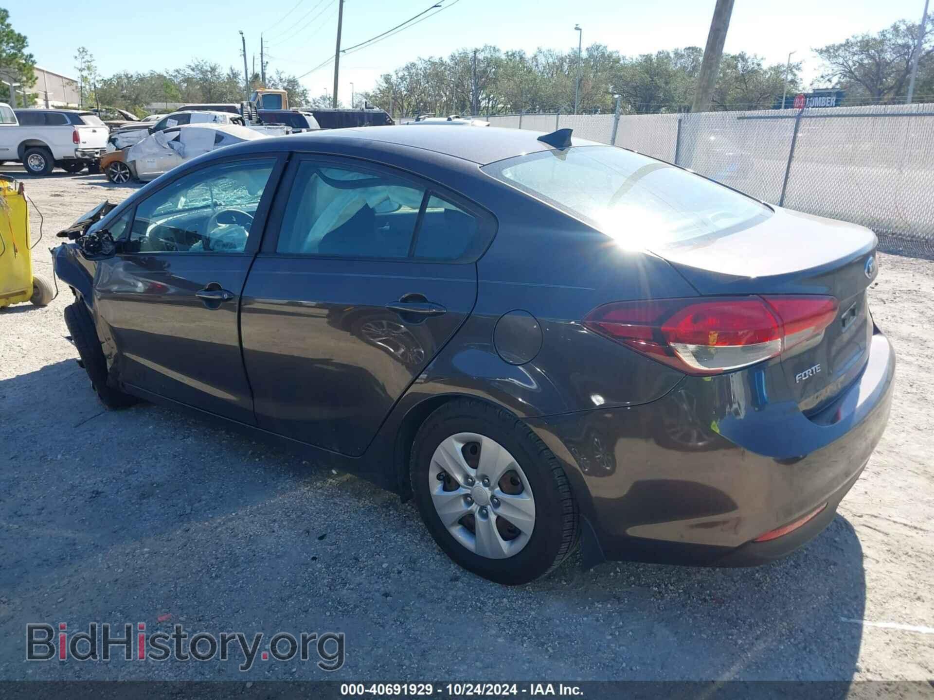 2017 KIA FORTE - VIN: 3KPFK4A73HE085197 - Фото 3