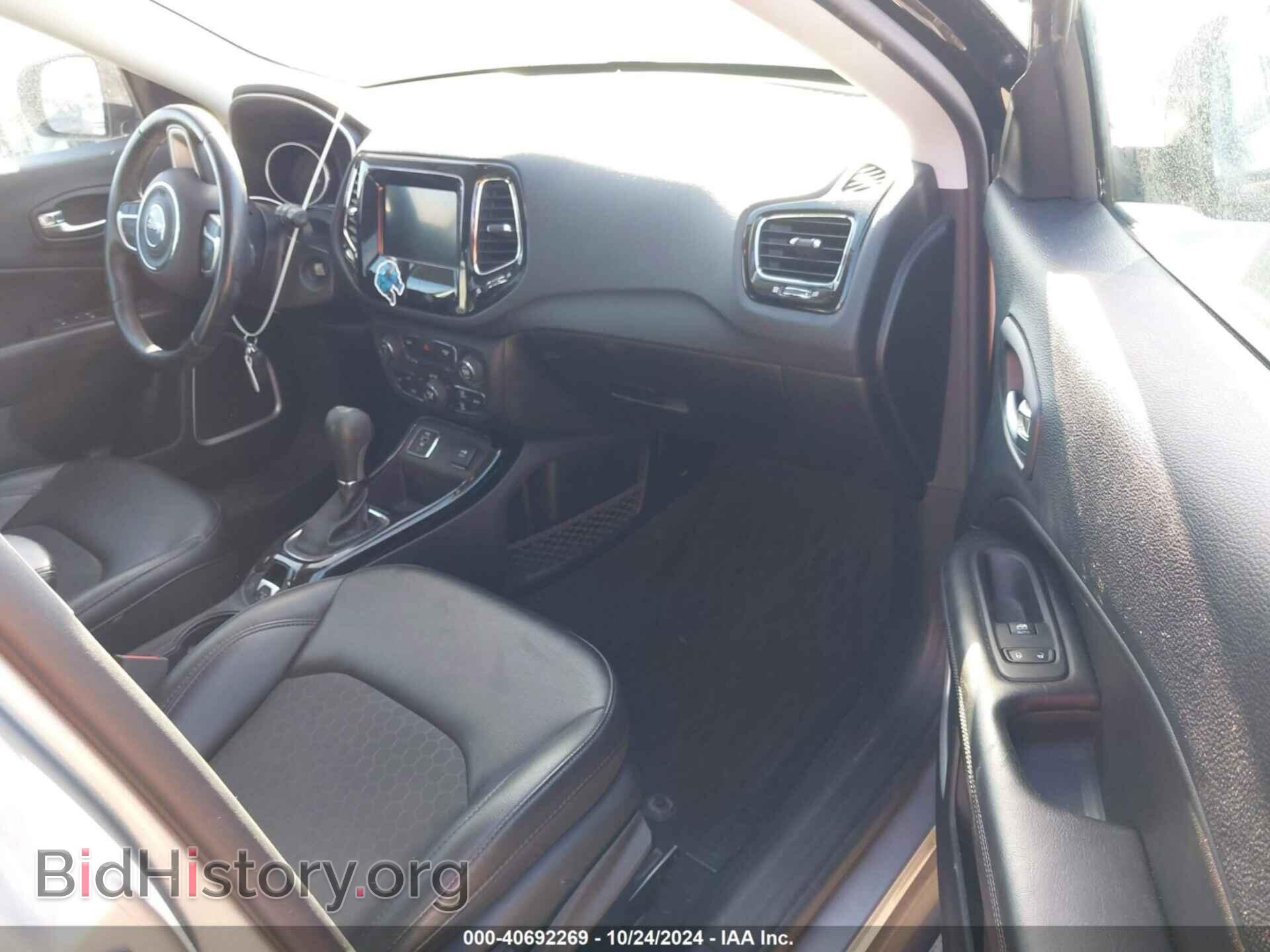 2019 JEEP COMPASS - VIN: 3C4NJCBB1KT706760 - Фото 5