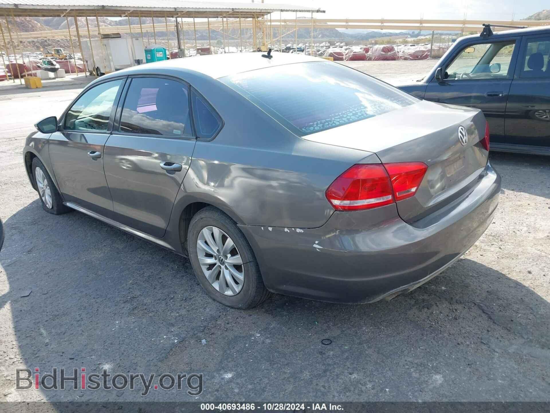 2012 VOLKSWAGEN PASSAT - VIN: 1VWAP7A33CC055740 - Фото 3